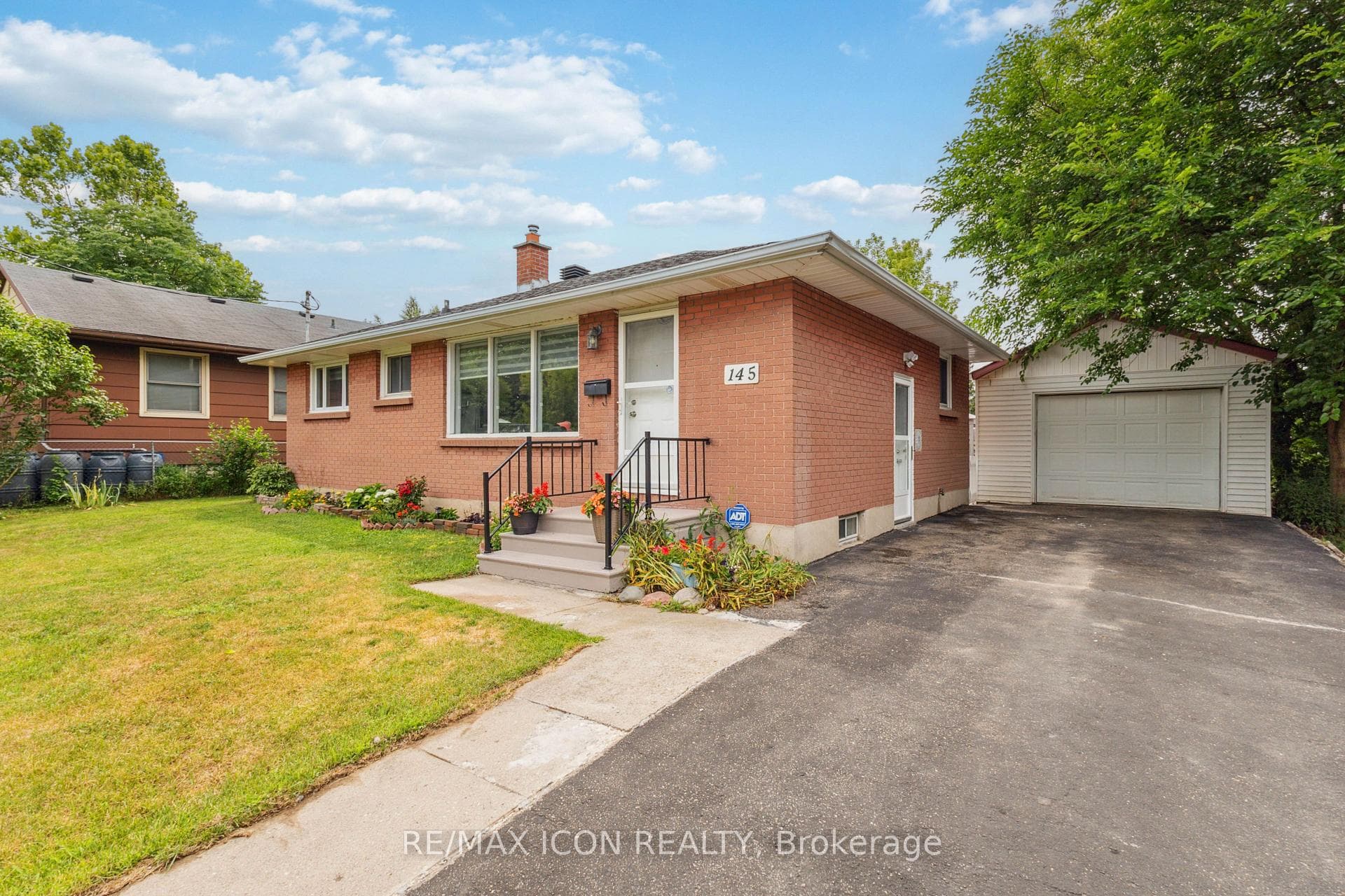 145 Gladstone Avenue, London South, ON N5Z 3R7 - Photo 1
