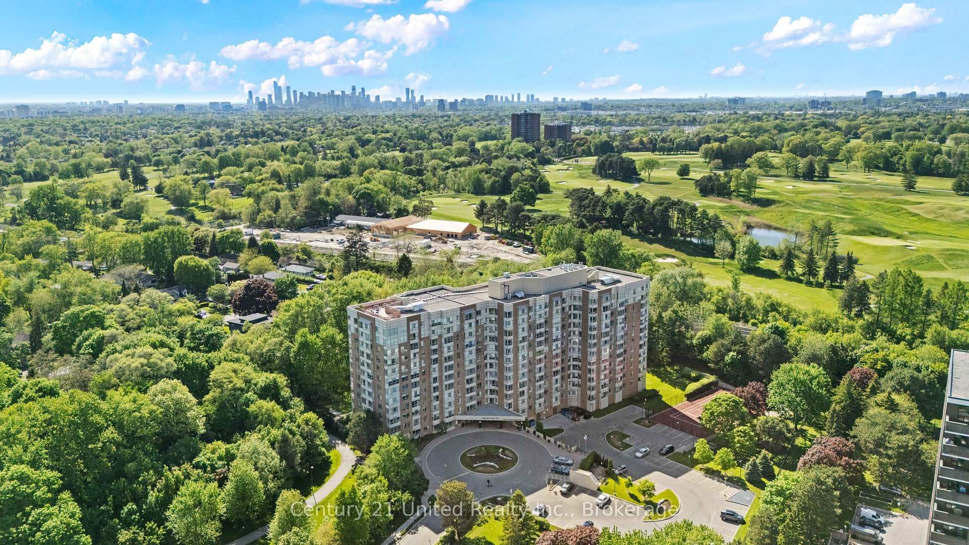1485 Lakeshore Road Unit 505, Mississauga, ON L5E 3G2 - Photo 1