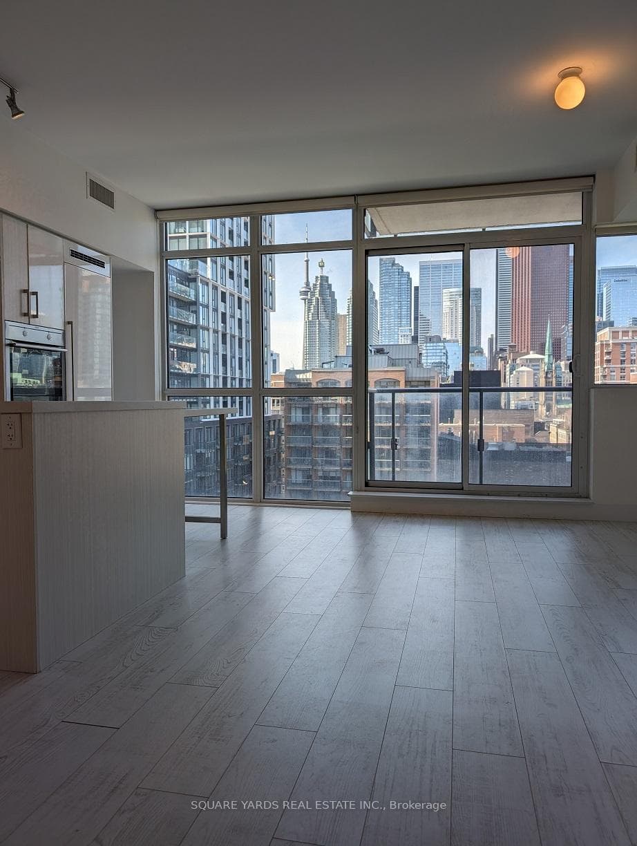 39 Sherbourne Street Unit 905, Regent Park / Cabbagetown / St. James Town, ON M5A 0L8 - Photo 1