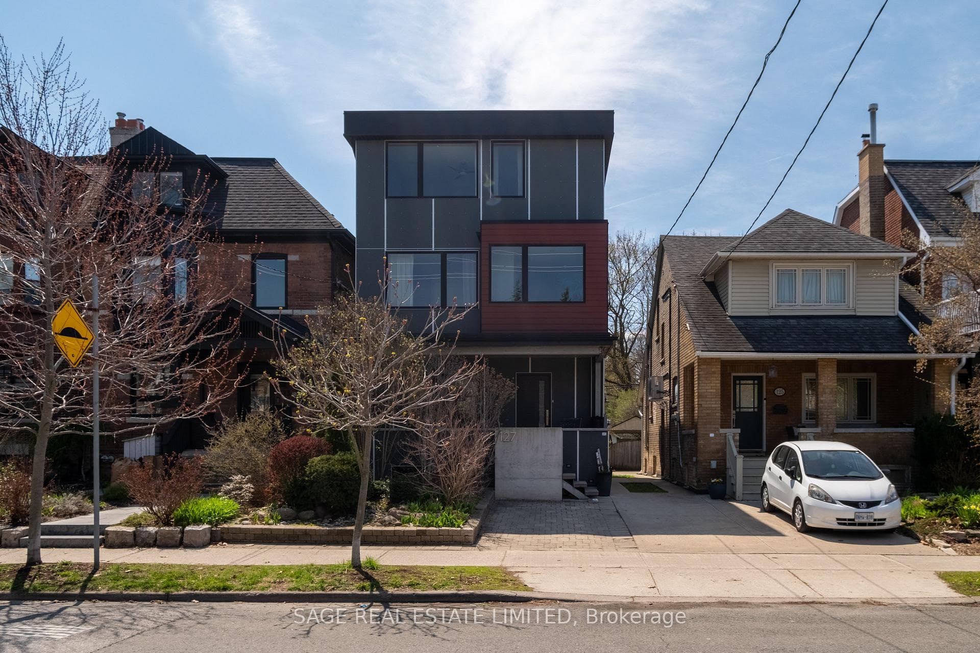 127 Browning Avenue, Danforth / East York, ON M4K 1W4 - Photo 1