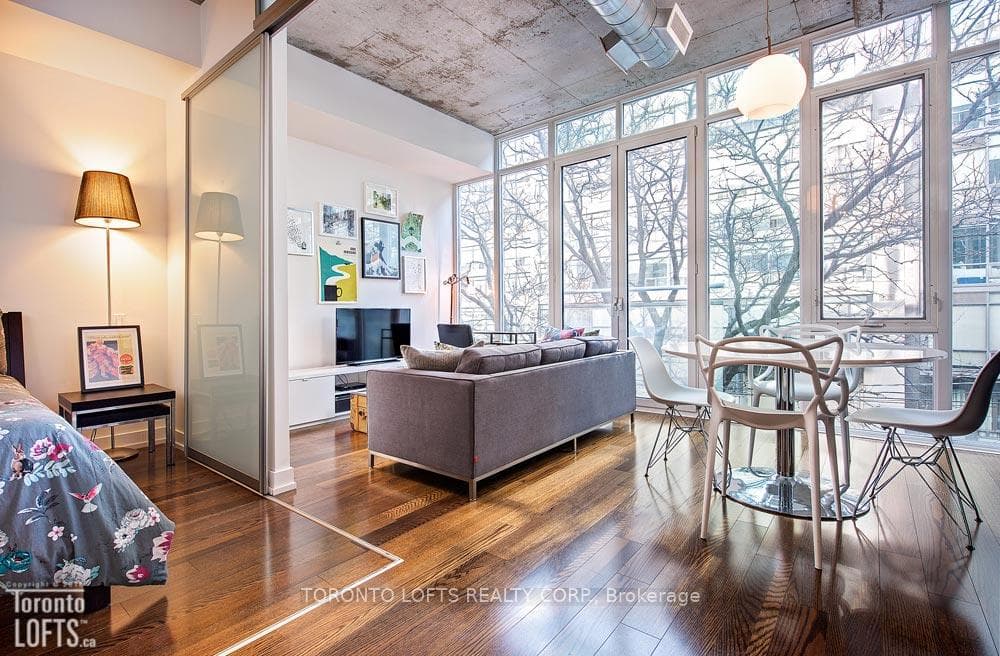 20 Stewart Street Unit 302, Downtown Toronto / Waterfront, ON M5V 1H6 - Photo 1