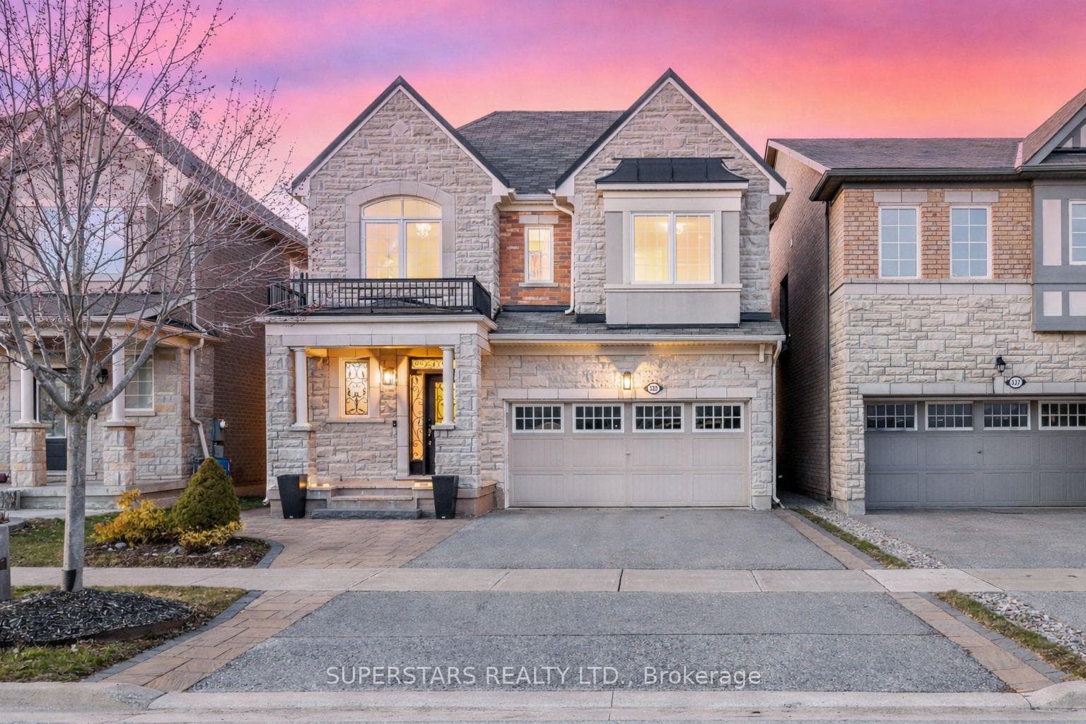 333 Thomas Phillips Drive, Aurora, ON L4G 0T3 - Photo 1