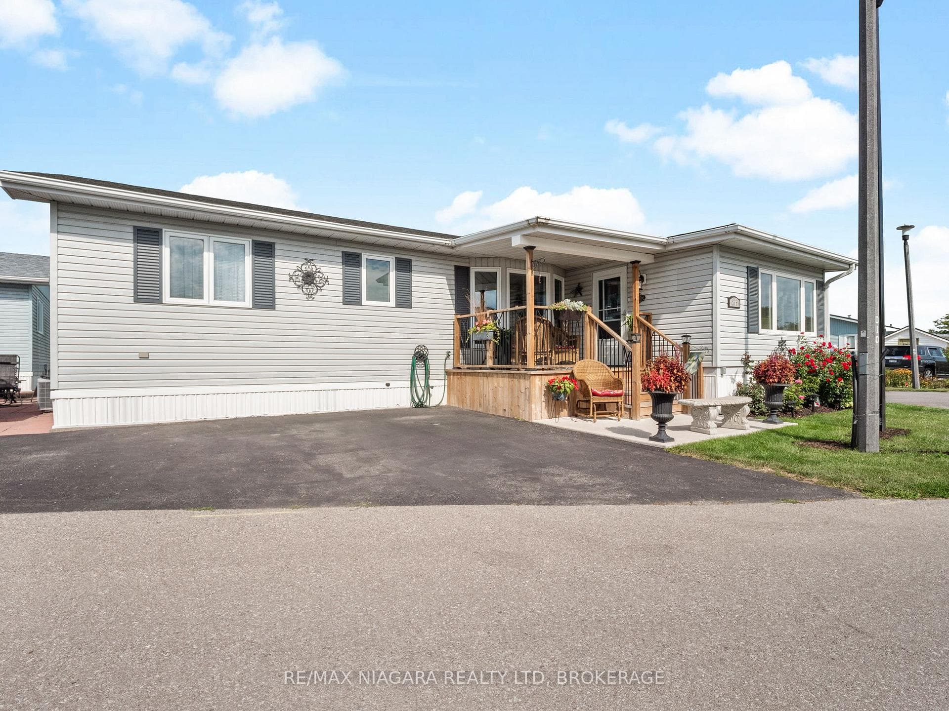 3033 Townline Road Unit 317, Fort Erie, ON L0S 1S1 - Photo 1