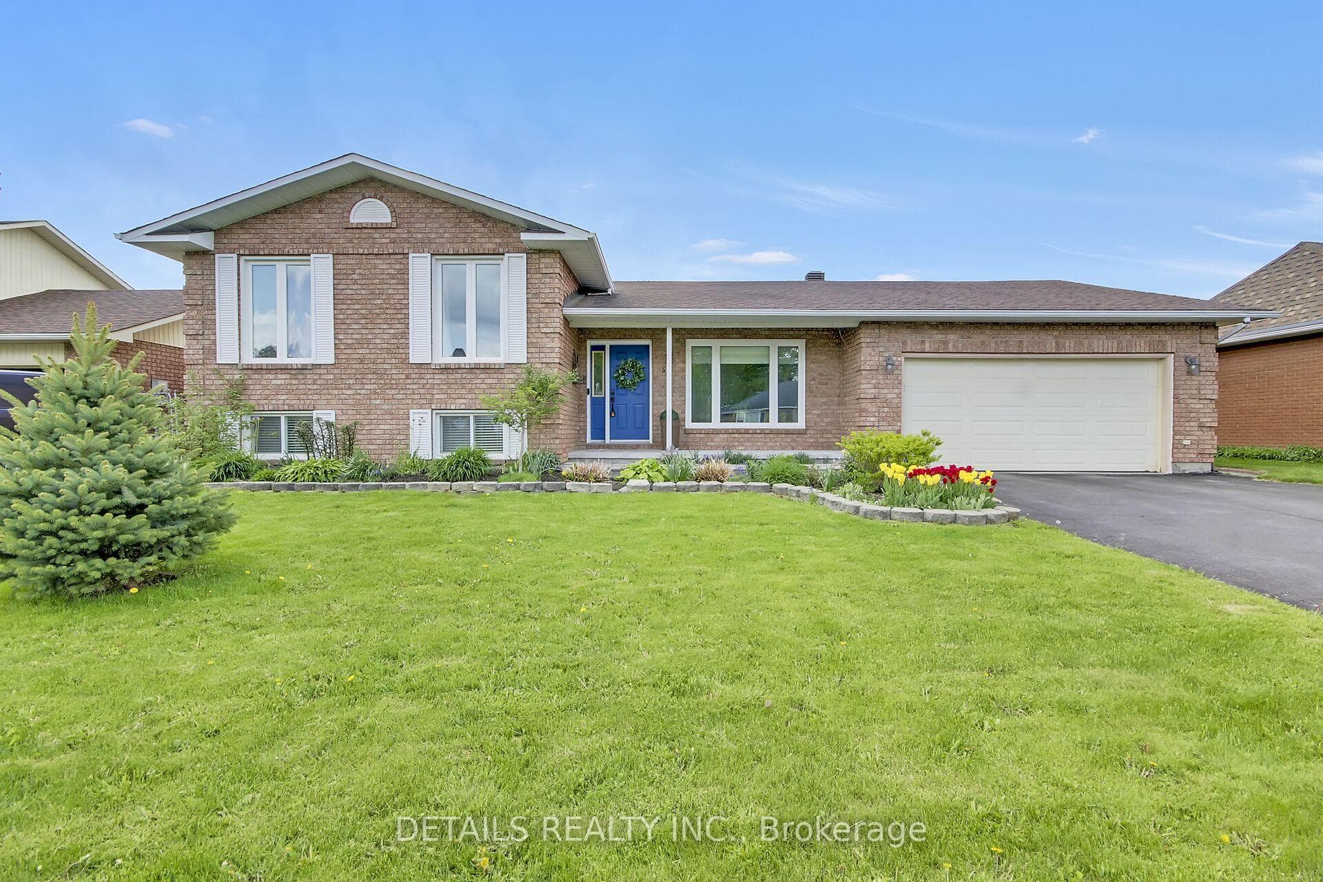67 Lapointe Boulevard, Russell