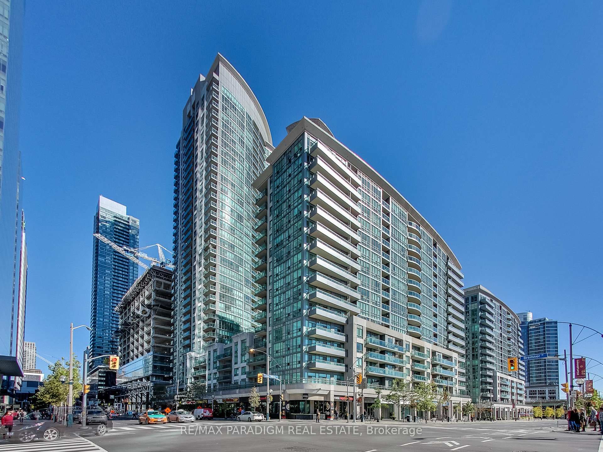 51 Lower Simcoe Street