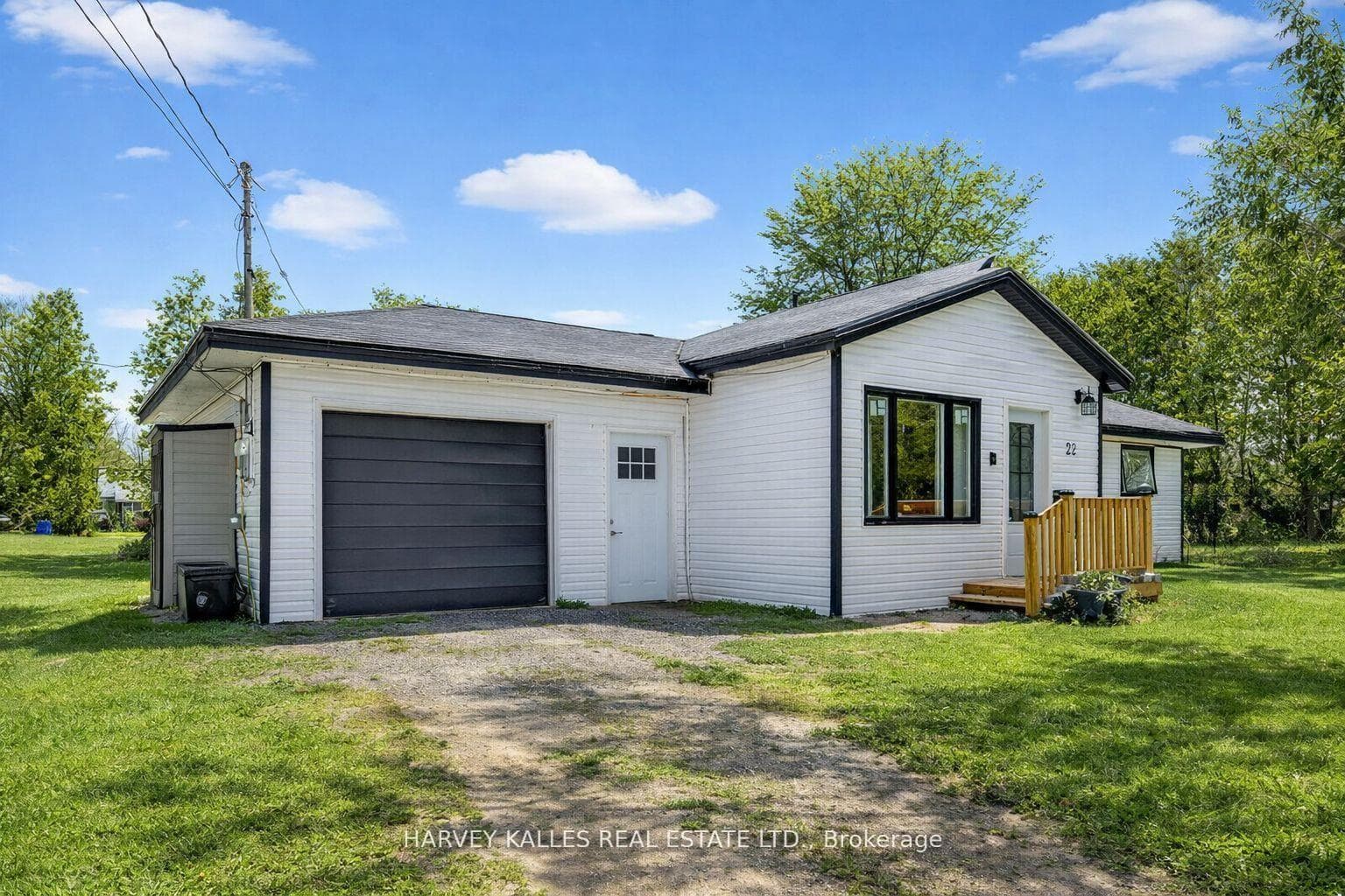 22 Second Street, Georgina, ON L0E 1E0 - Photo 1