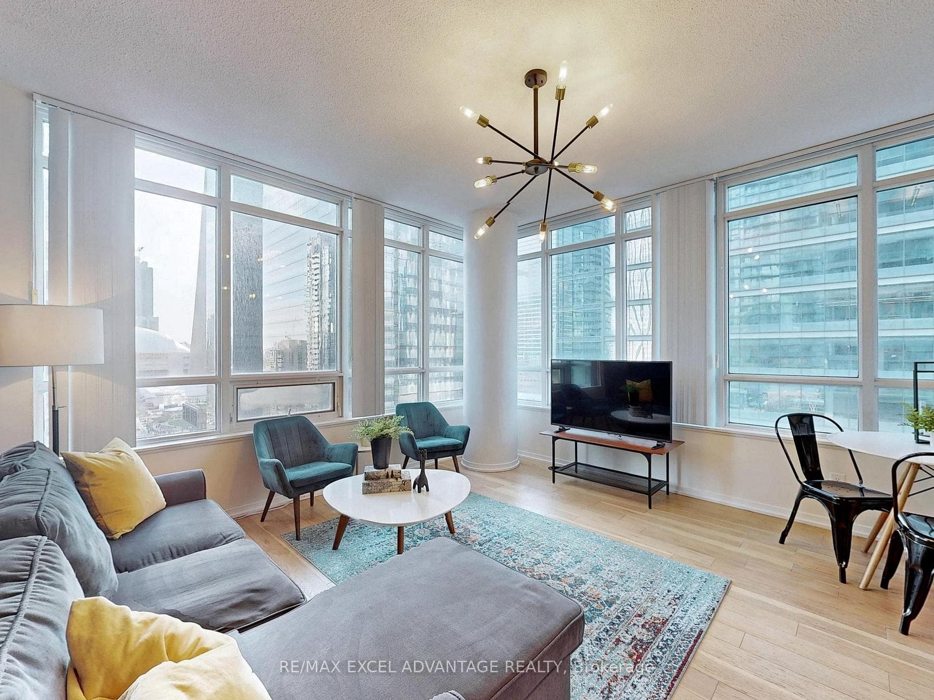 65 Bremner Boulevard Unit 1305, Downtown Toronto / Waterfront, ON M5J 0A7 - Photo 1