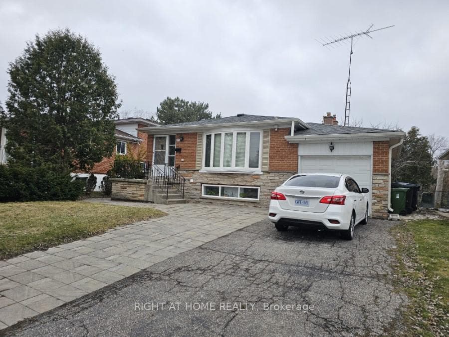20 Hookwood Drive, Agincourt / Milliken, ON M1S 2P1 - Photo 1