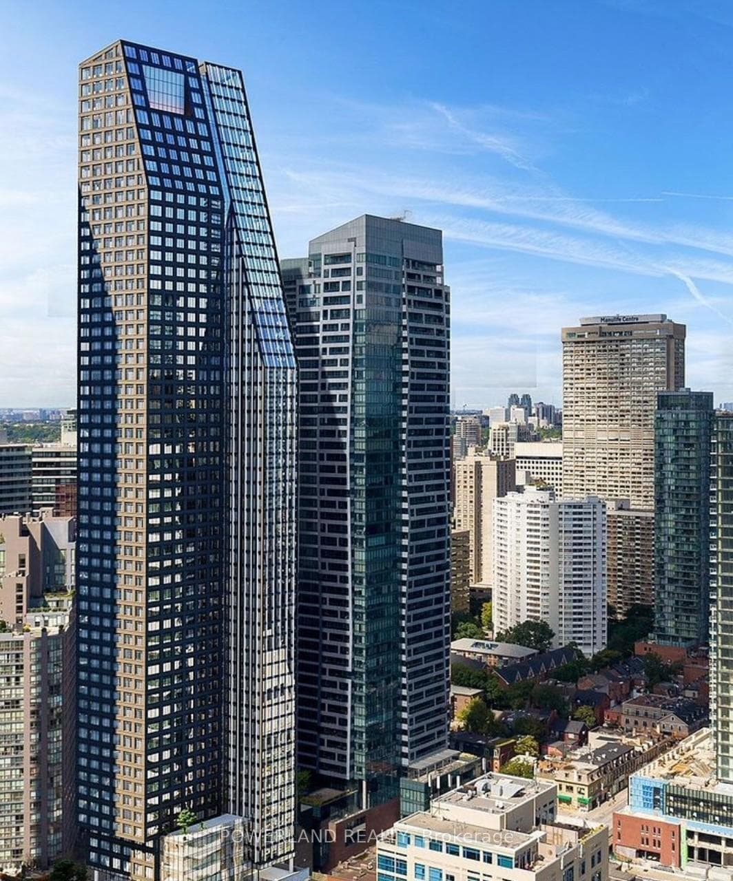 8 Wellesley Street Unit 4212, Toronto C01