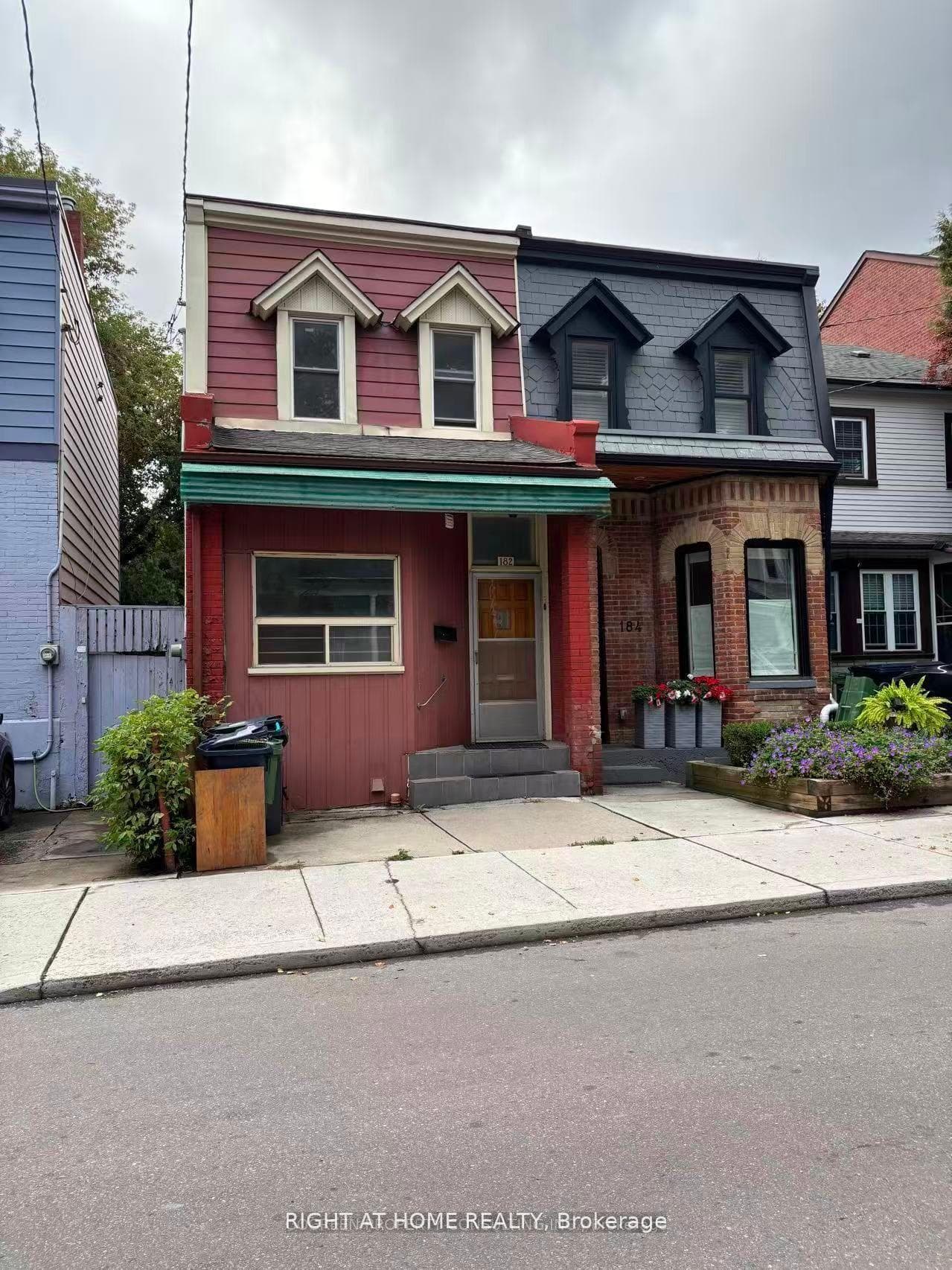 182 Boulton Avenue, Riverdale / Leslieville, ON M4M 2J9 - Photo 1