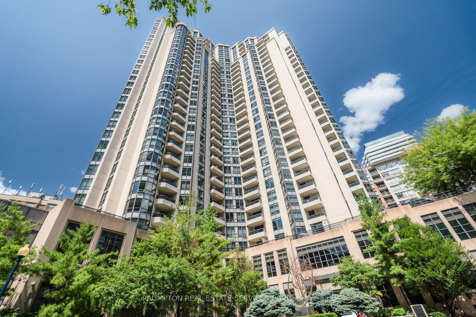 500 Doris Avenue Unit 2228, Willowdale / Newtonbrook, ON M2N 0C1 - Photo 1