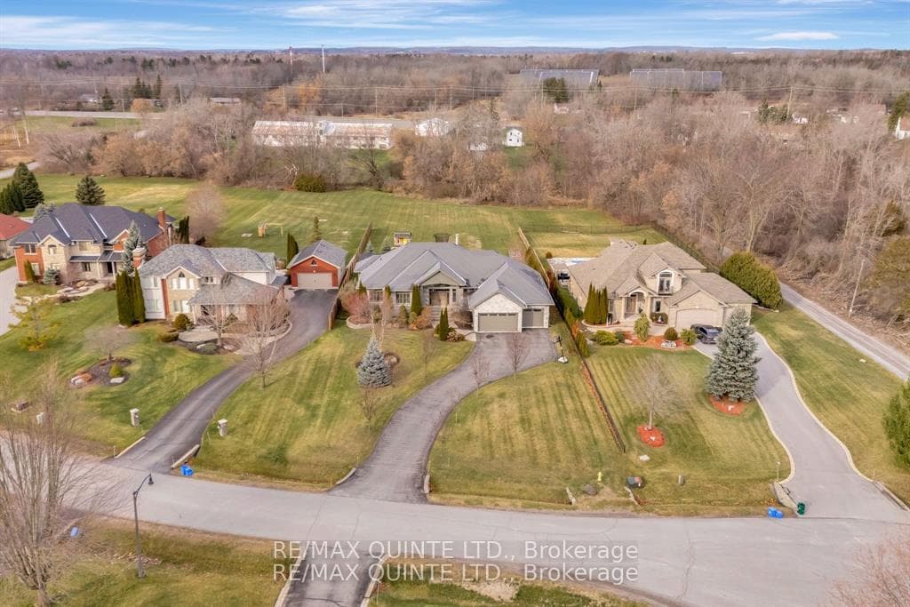 54 Settlers Landing Drive, Quinte West, ON K8R 0A9 - Photo 1