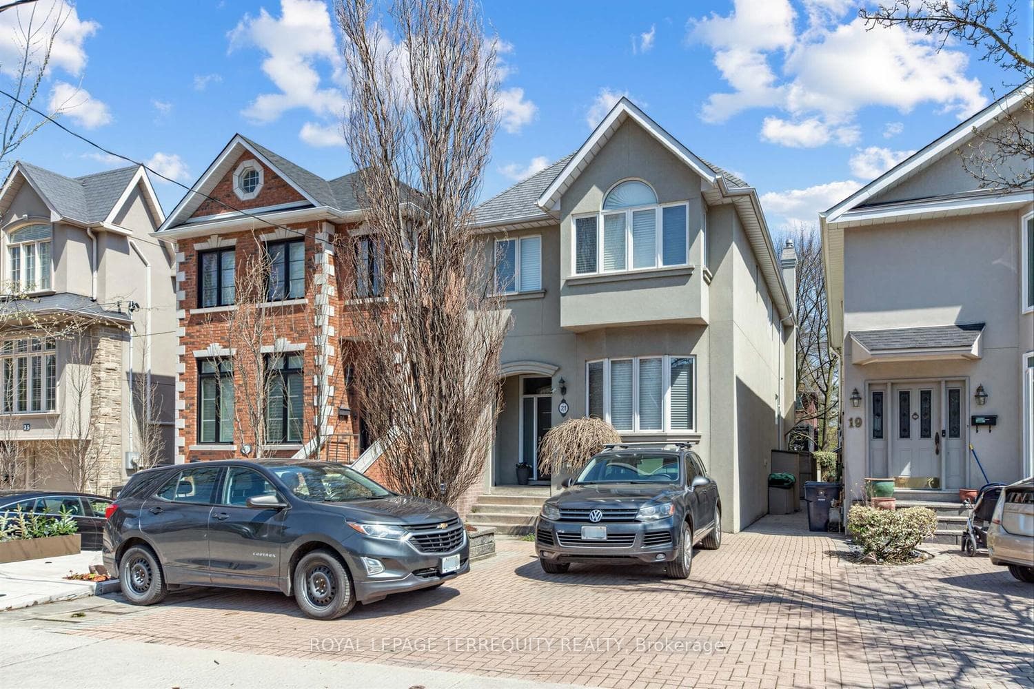 21 Hadley Road, Leaside / Davisville, ON M4S 2N8 - Photo 1