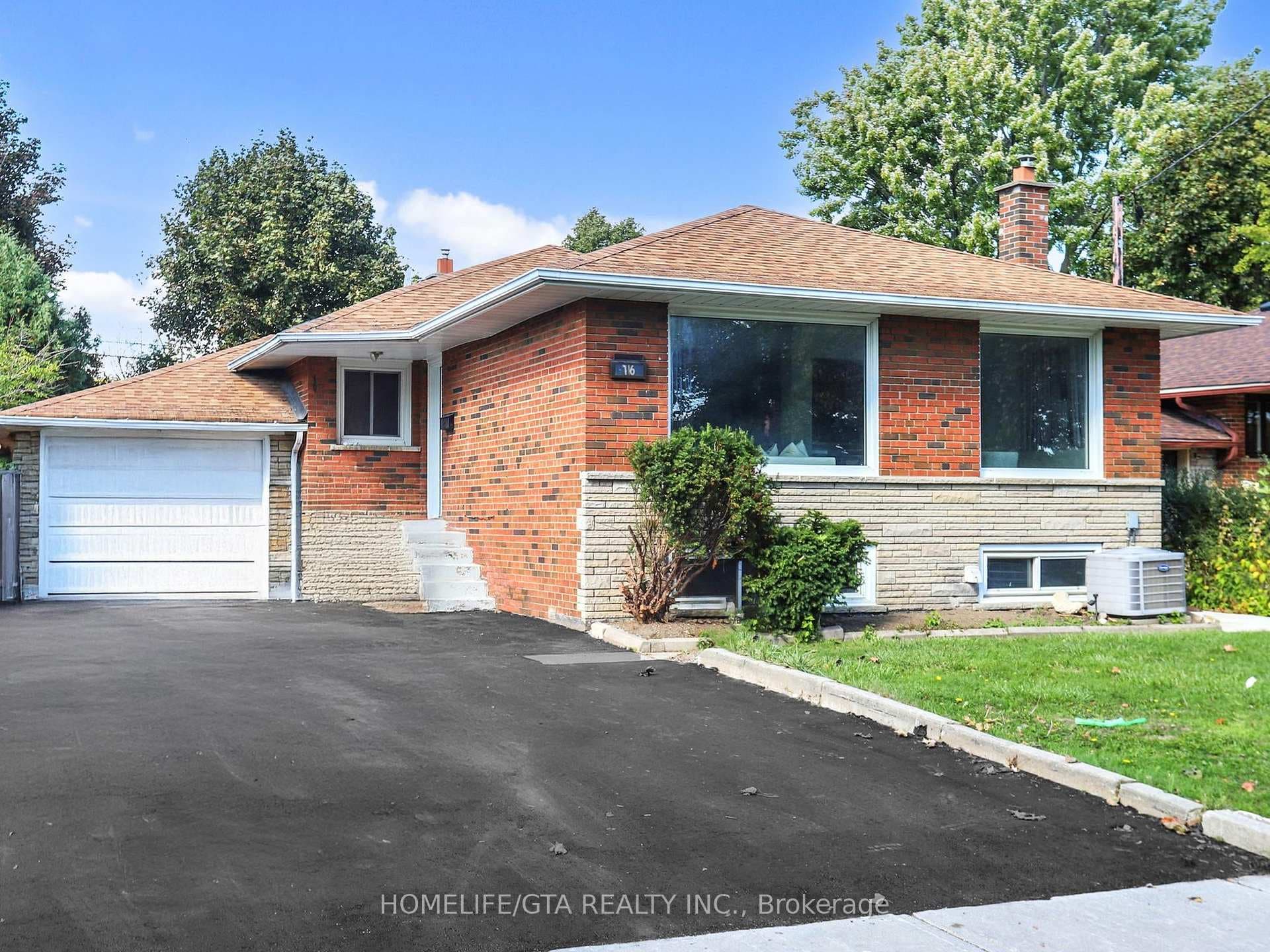 16 Woolwick Drive, Scarborough (West Hill / Highland Creek), ON M1H 2J1 - Photo 1
