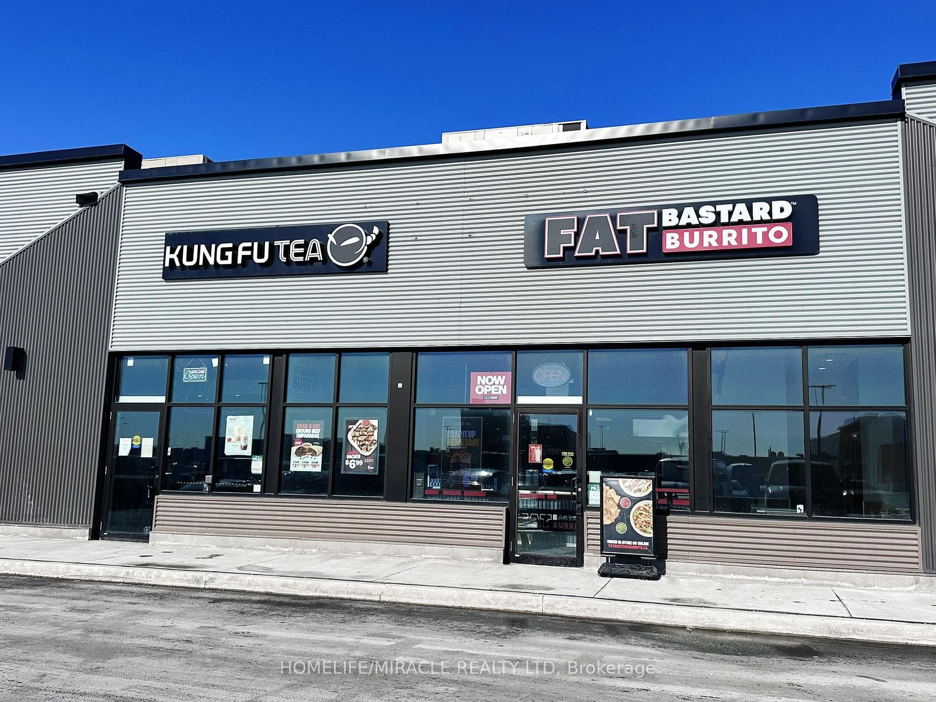 31 Rexdale Boulevard, Etobicoke (West Mall / Rexdale), ON M9W 0G5 - Photo 1