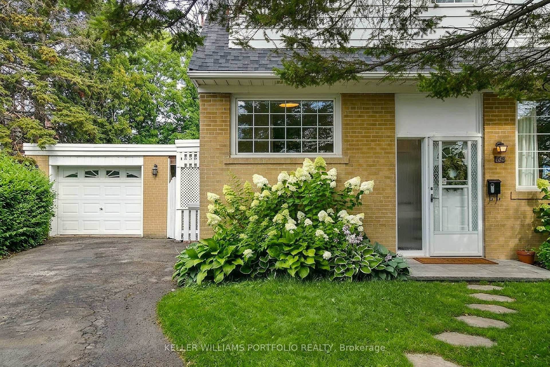 88 Sabrina Dr Drive, Etobicoke (Kingsview Village / Humber Heights), ON M9R 2J9 - Photo 1