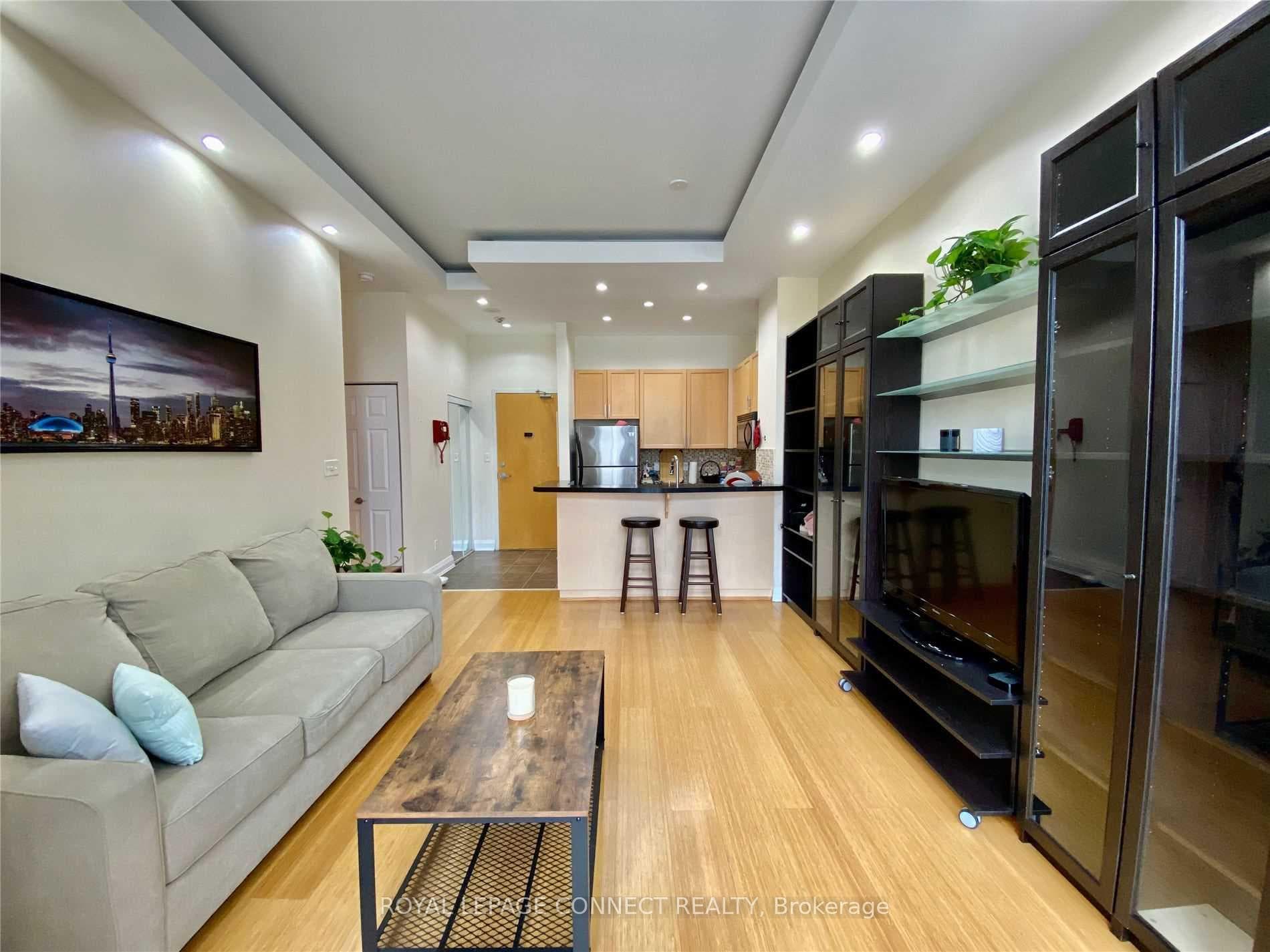 8 Wellesley Street Unit 1006, Regent Park / Cabbagetown / St. James Town, ON M4Y 3B2 - Photo 1