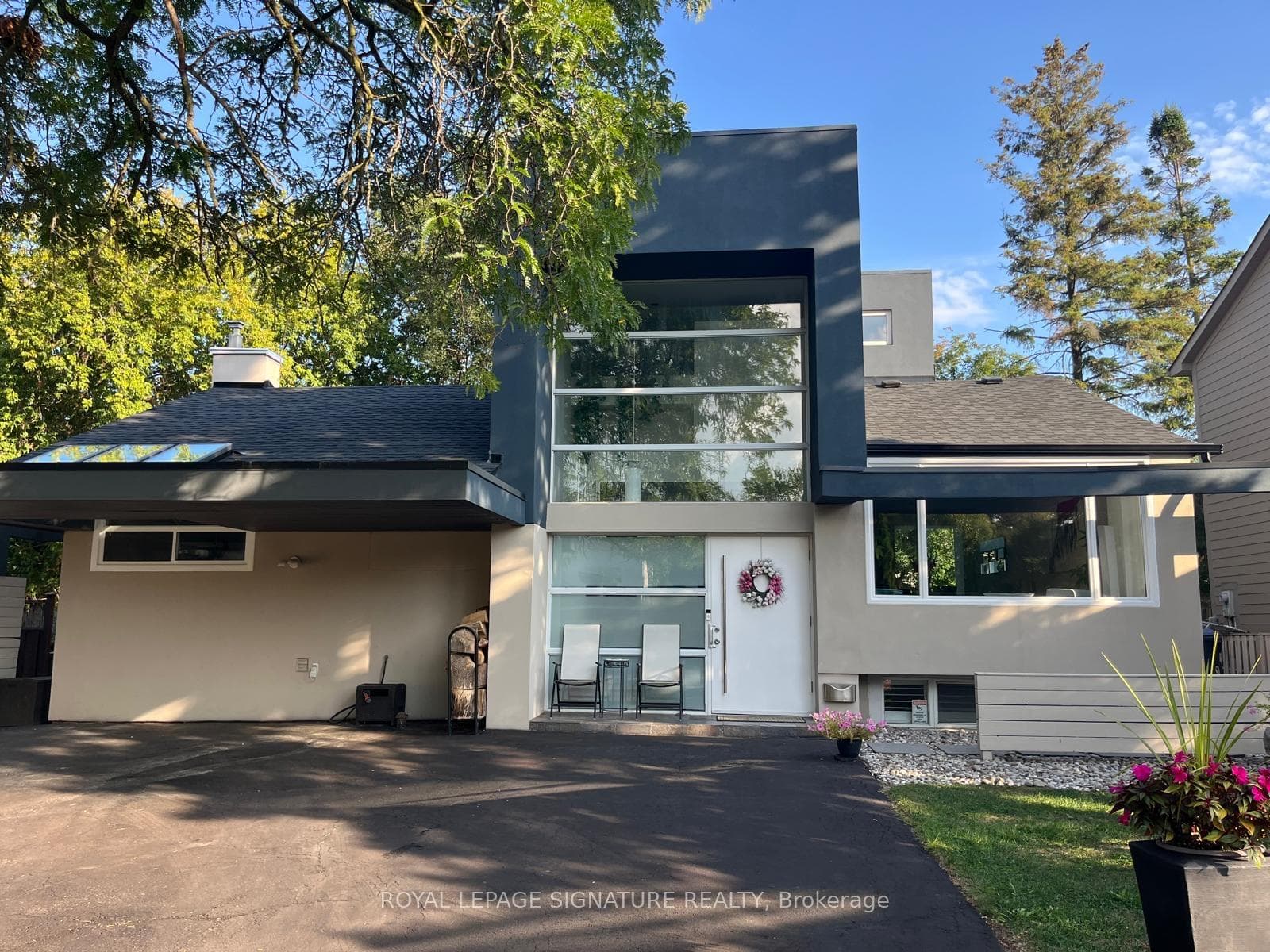90 Berkinshaw Crescent, Don Mills / Parkwoods / Victoria Village, ON M3B 2T2 - Photo 1