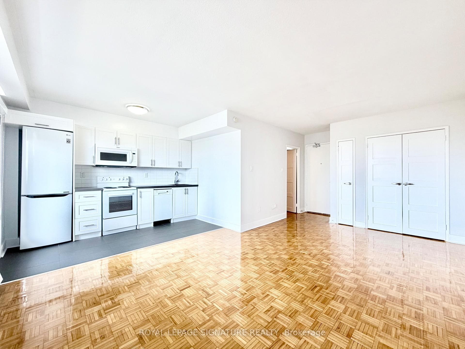 276 St George Street Unit 908, Annex / Yorkville / Summerhill, ON M5R 2P6 - Photo 1