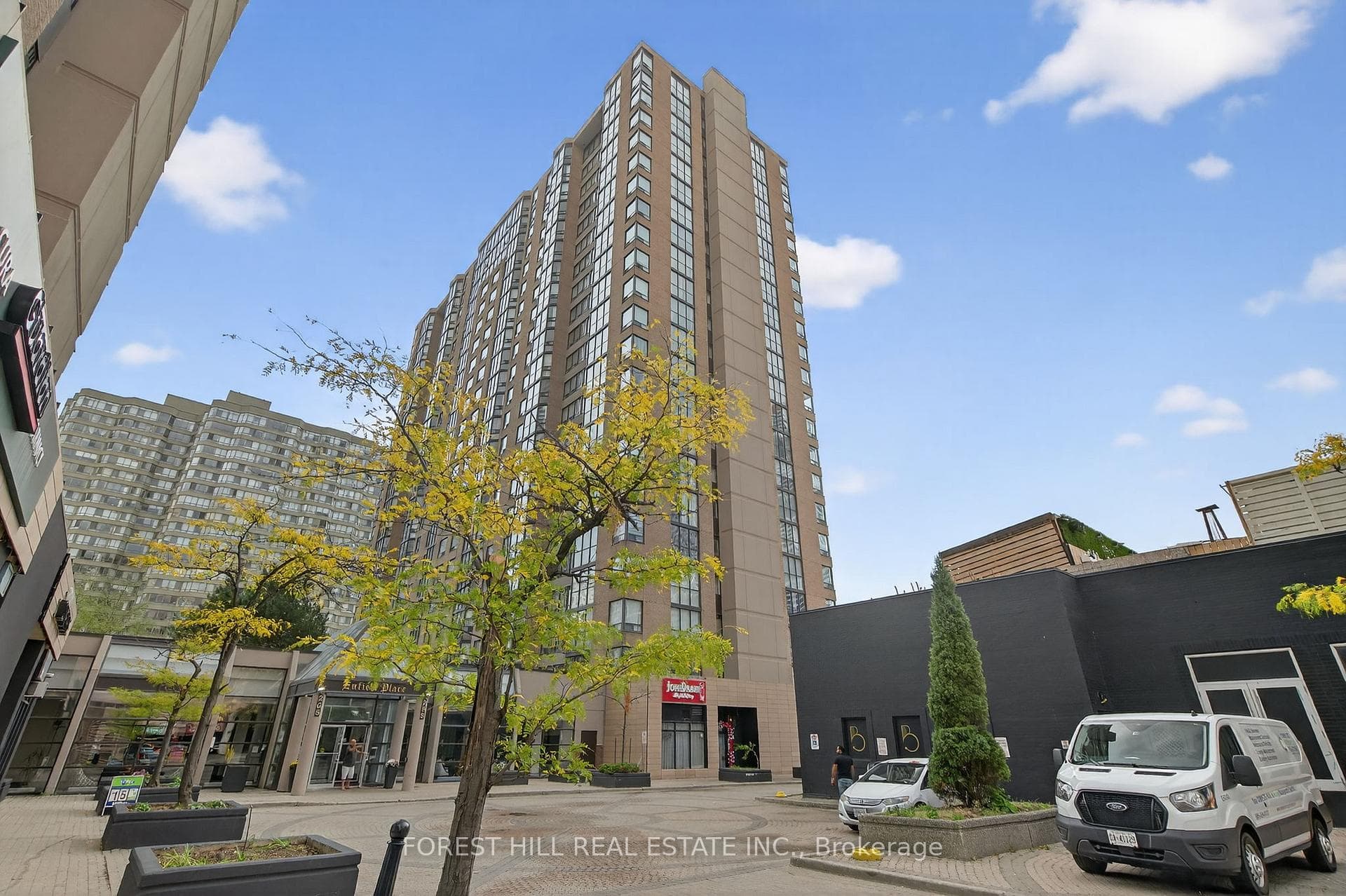285 Enfield Place Unit 210, Mississauga, ON L5B 3Y6 - Photo 1