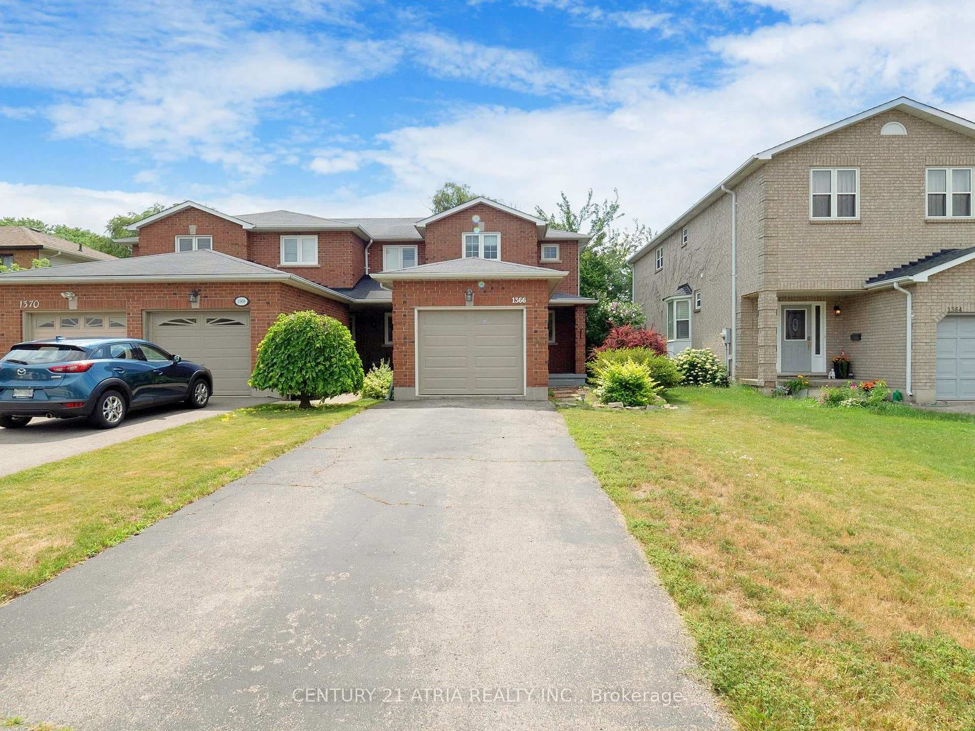 1366 Treeland Street, Burlington