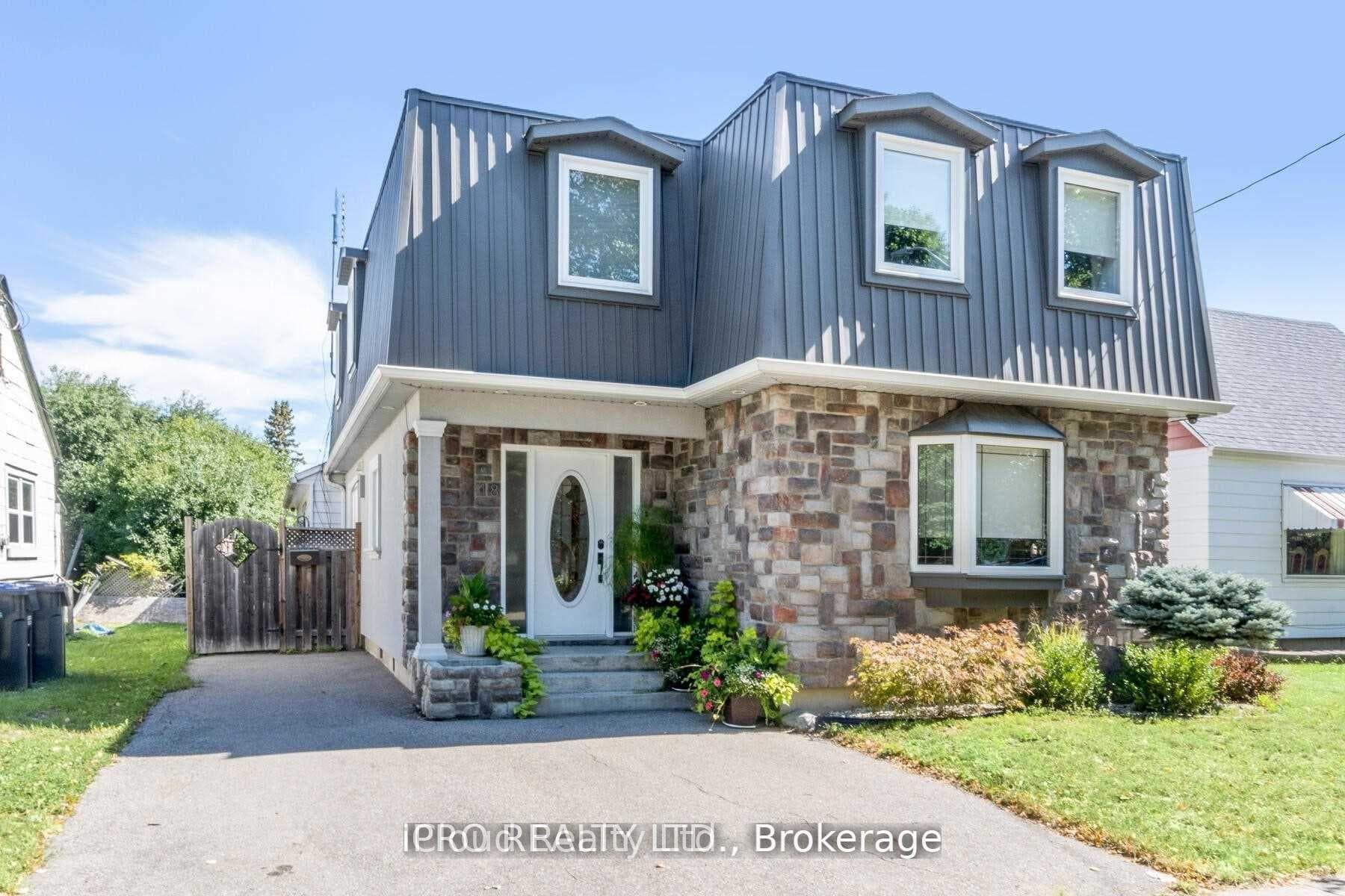 18 Sunset Boulevard, Brampton, ON L6X 1W8 - Photo 1
