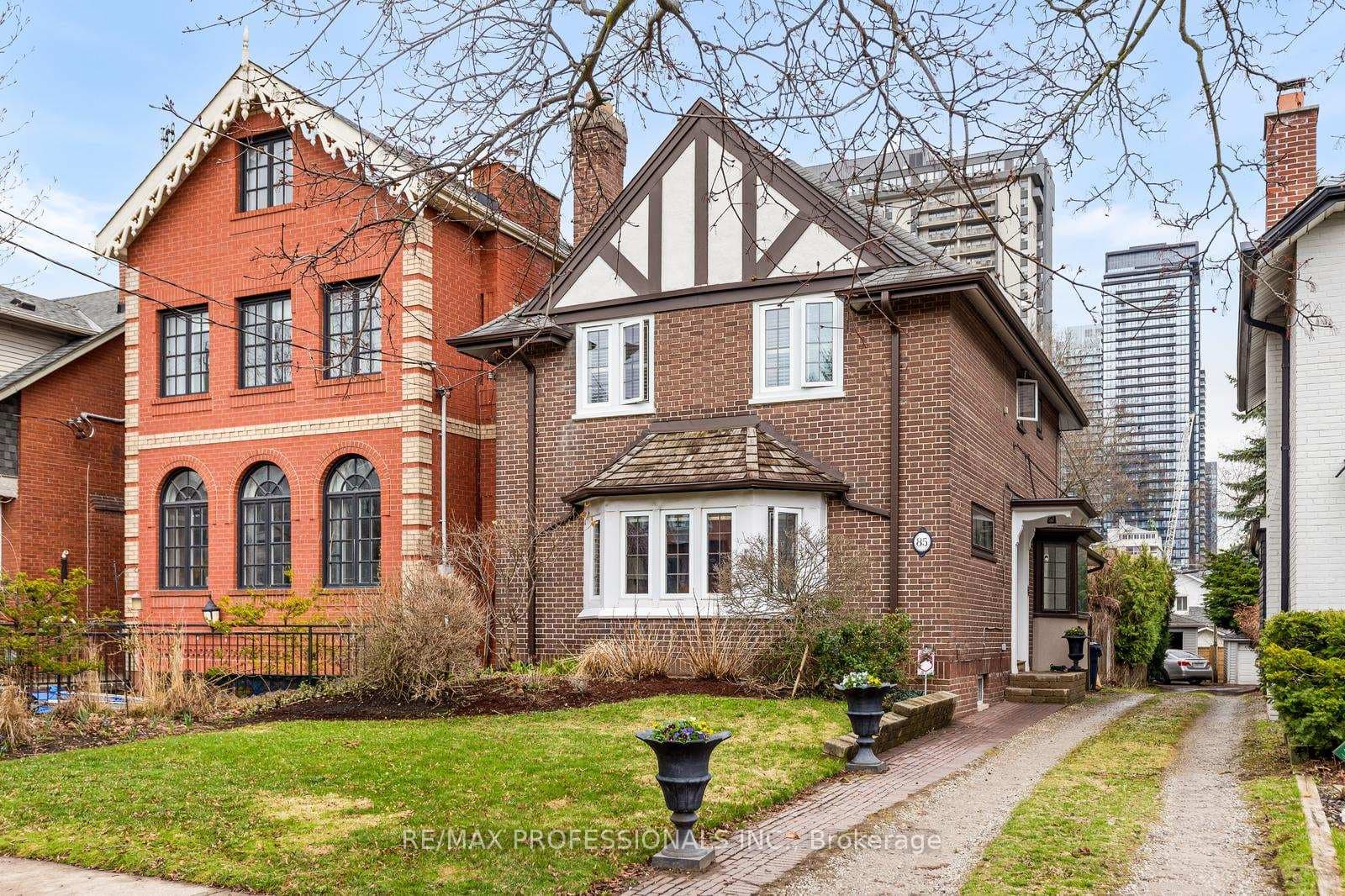 85 Sherwood Avenue, Leaside / Davisville, ON M4P 2A6 - Photo 1