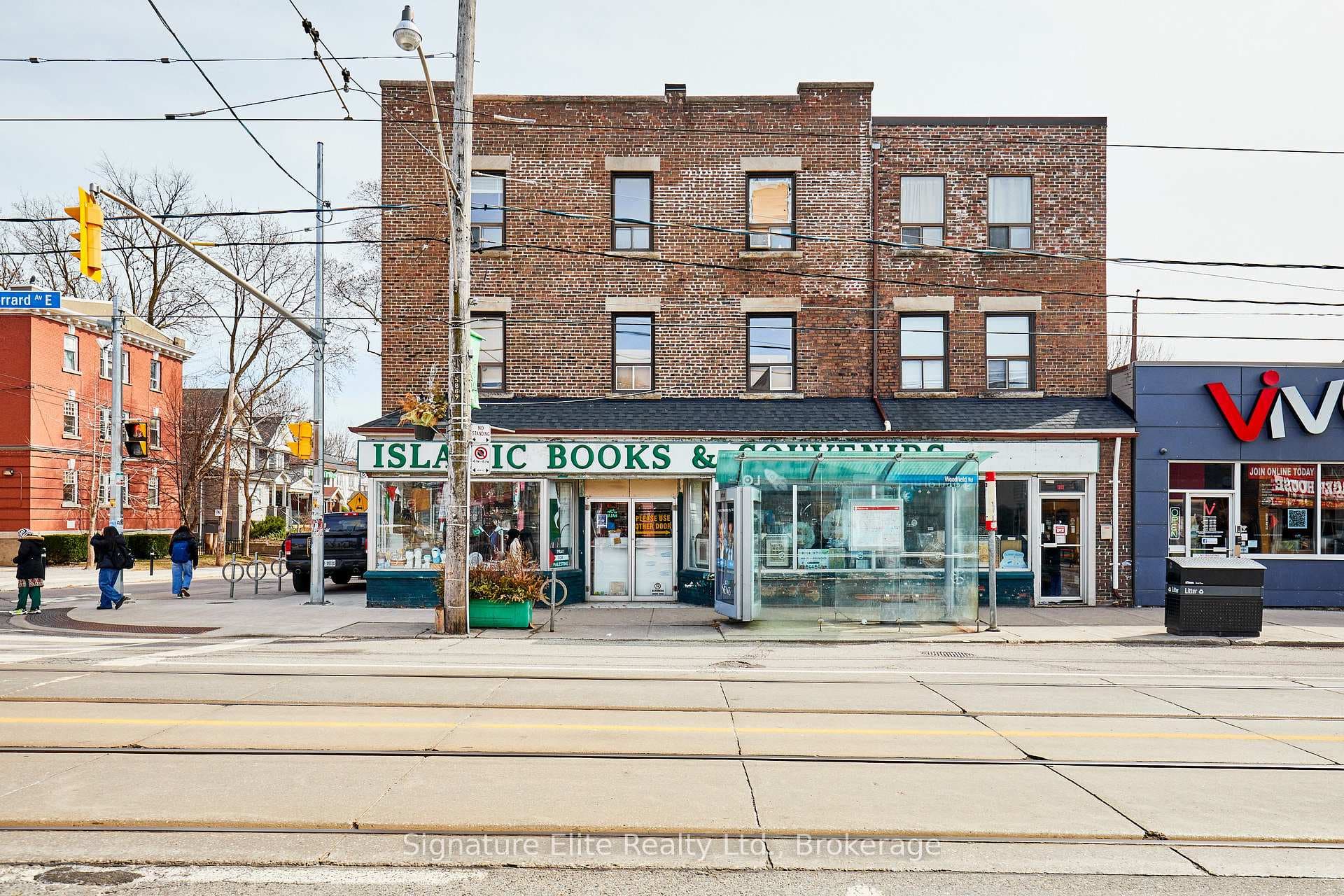 1395 Gerrard Street, Riverdale / Leslieville, ON M4L 1Z3 - Photo 1