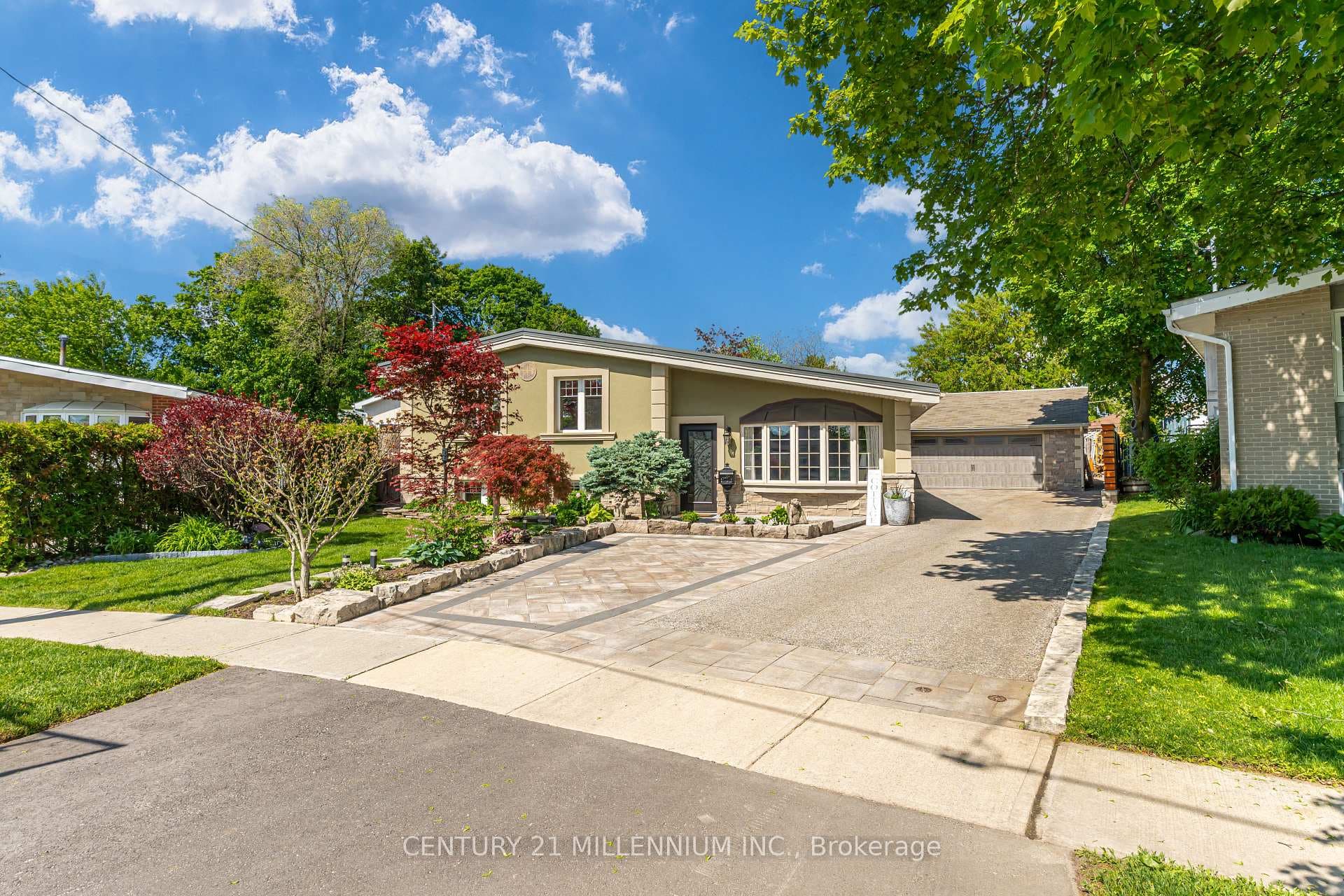 26 Alston Court, Brampton, ON L6W 3B6 - Photo 1