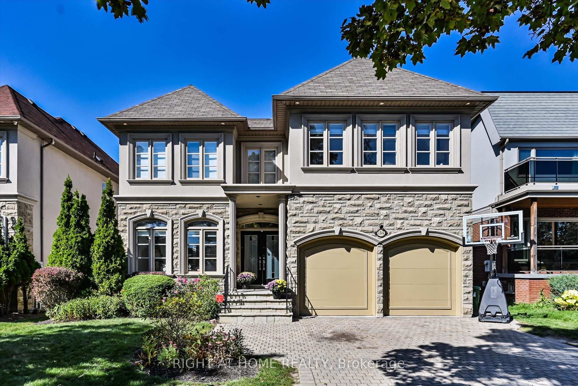 154 Charlton Boulevard, Thornhill / Willowdale, ON M2R 2J1 - Photo 1