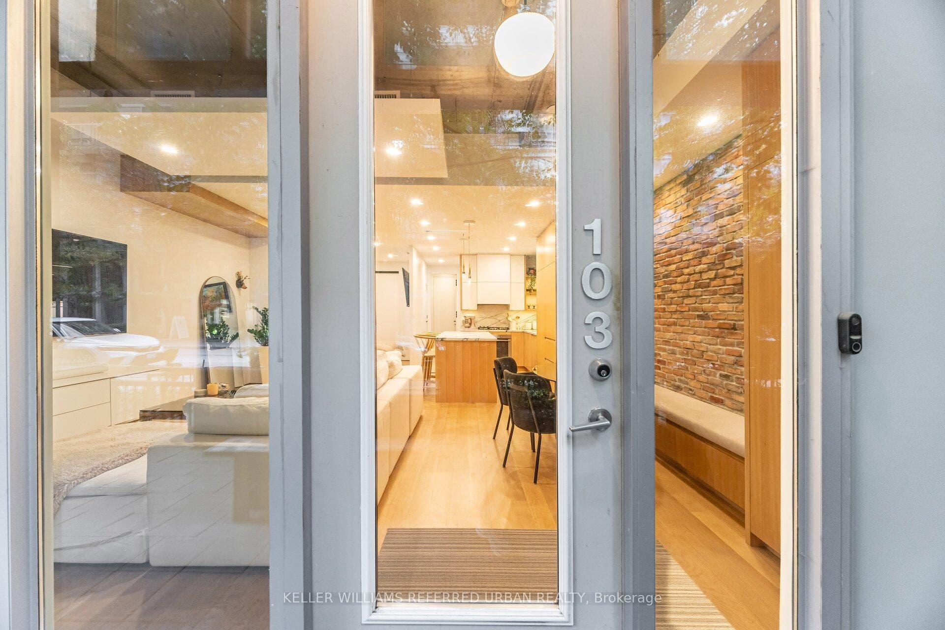 20 Stewart Street Unit 103, Toronto C01
