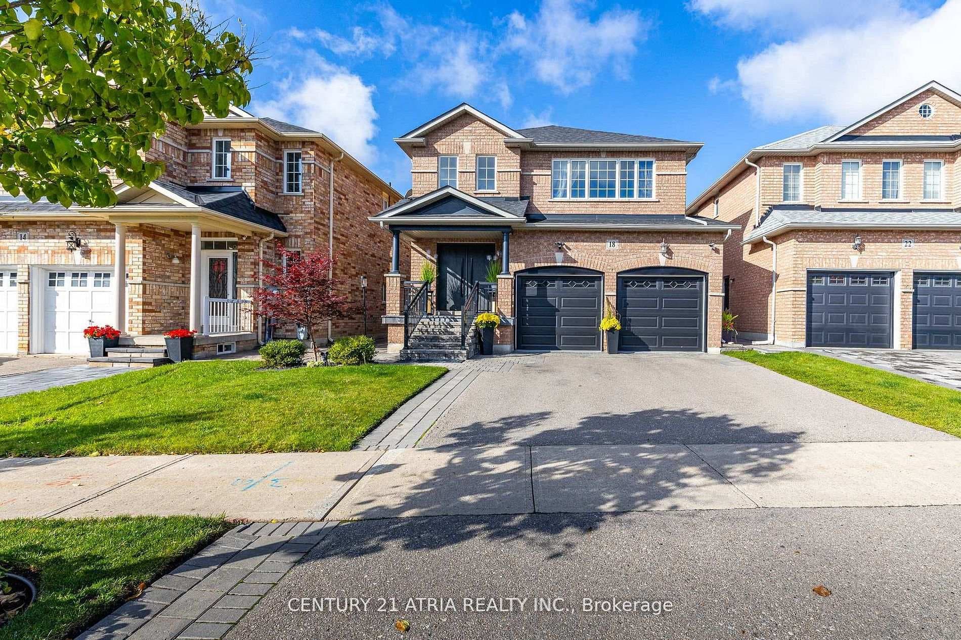 18 Abbott Avenue, Aurora, ON L4G 7V7 - Photo 1