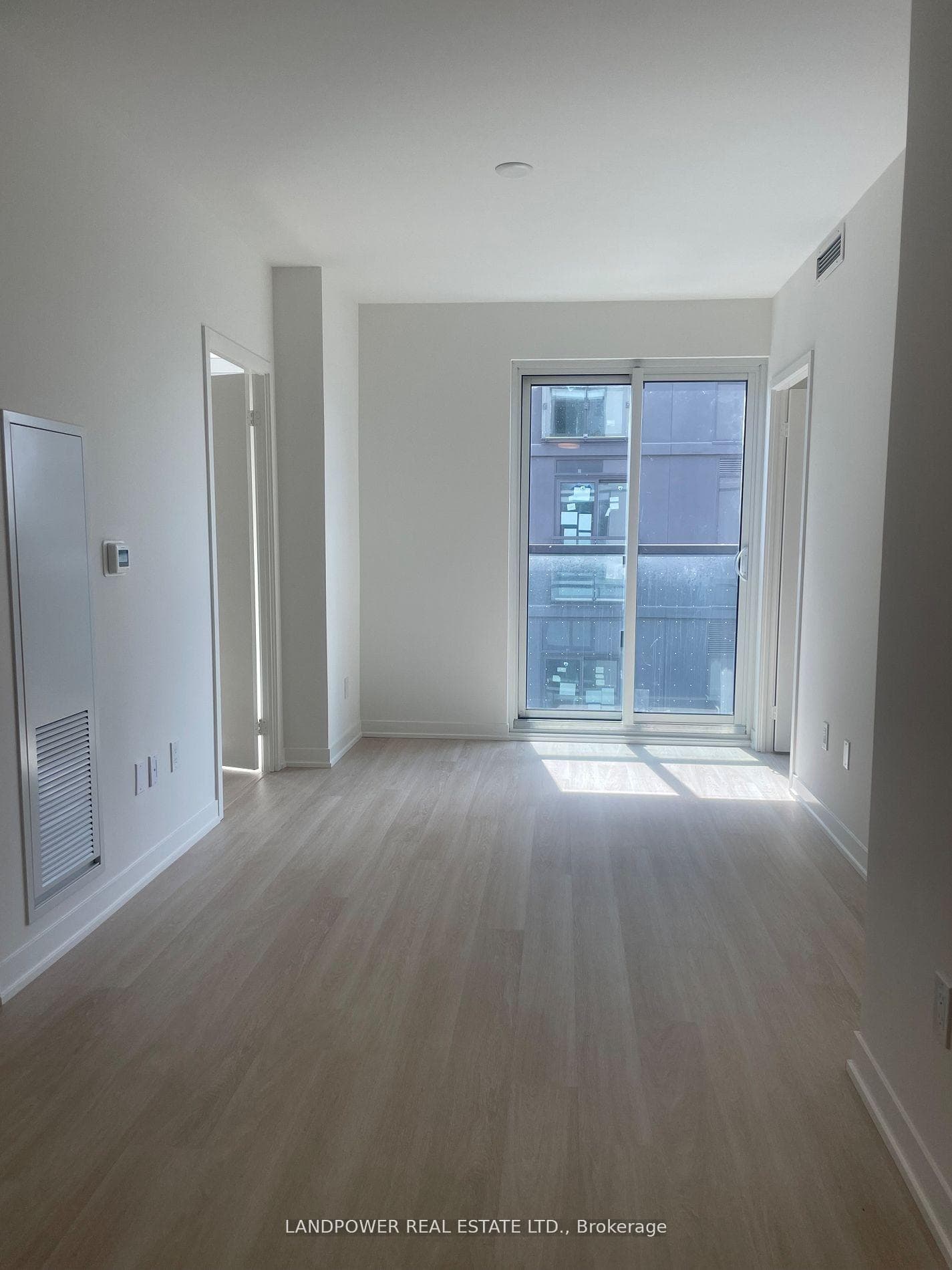 500 Wilson Avenue Unit 805, North York (Bathurst Manor / Clanton Park), ON M3H 5Y9 - Photo 1