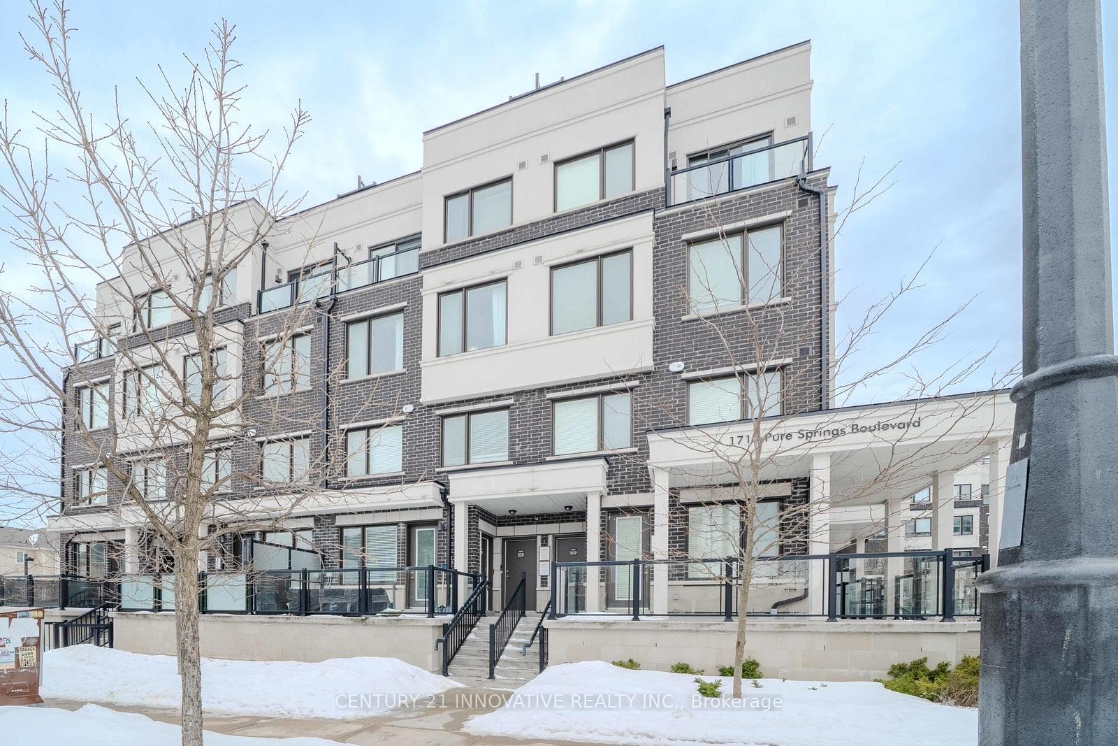 1711 Pure Springs Boulevard Unit 302, Pickering, ON L1X 0E3 - Photo 1