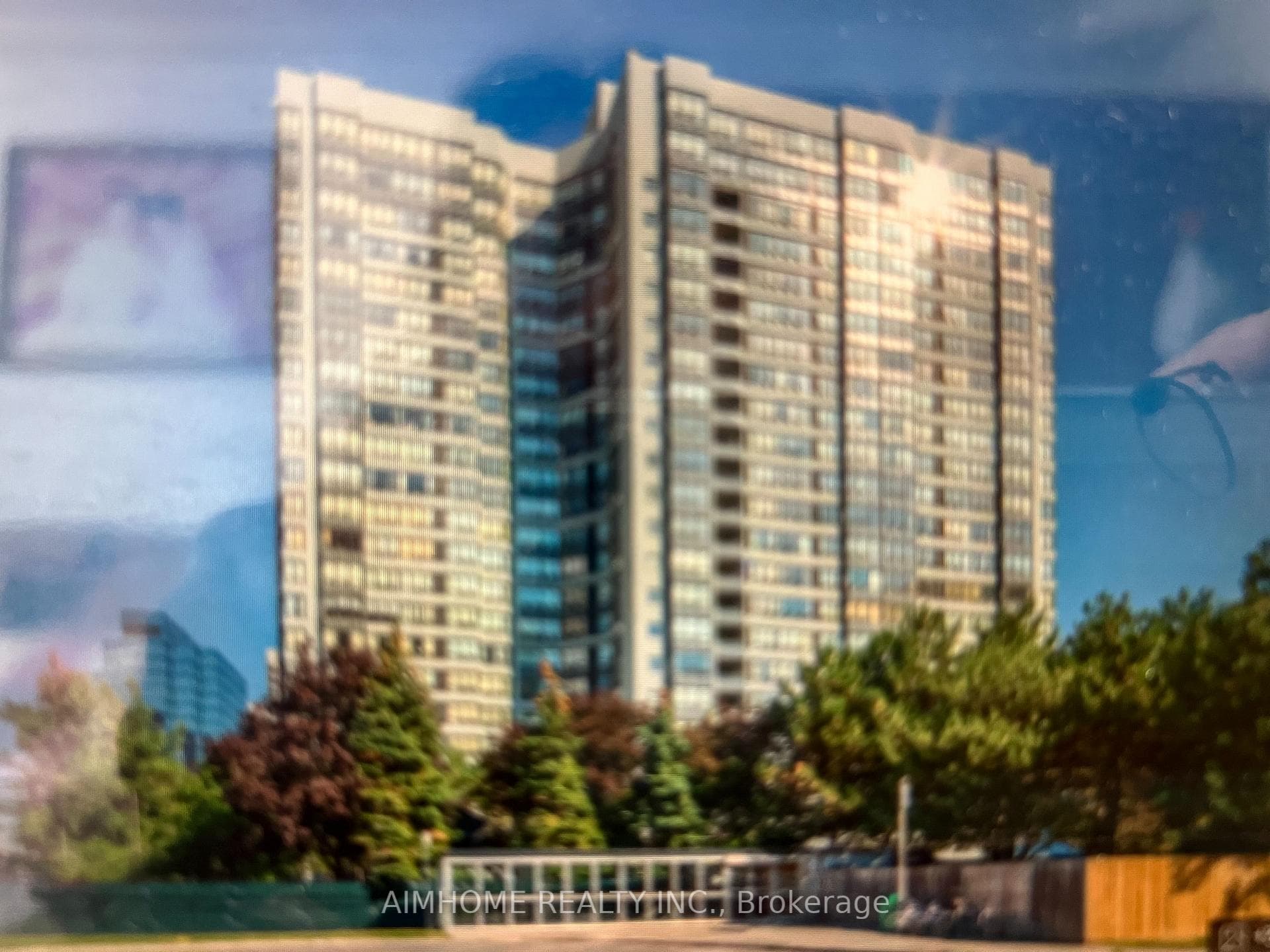7 Bishop Avenue Unit 310, Willowdale / Newtonbrook, ON M2M 4J4 - Photo 1