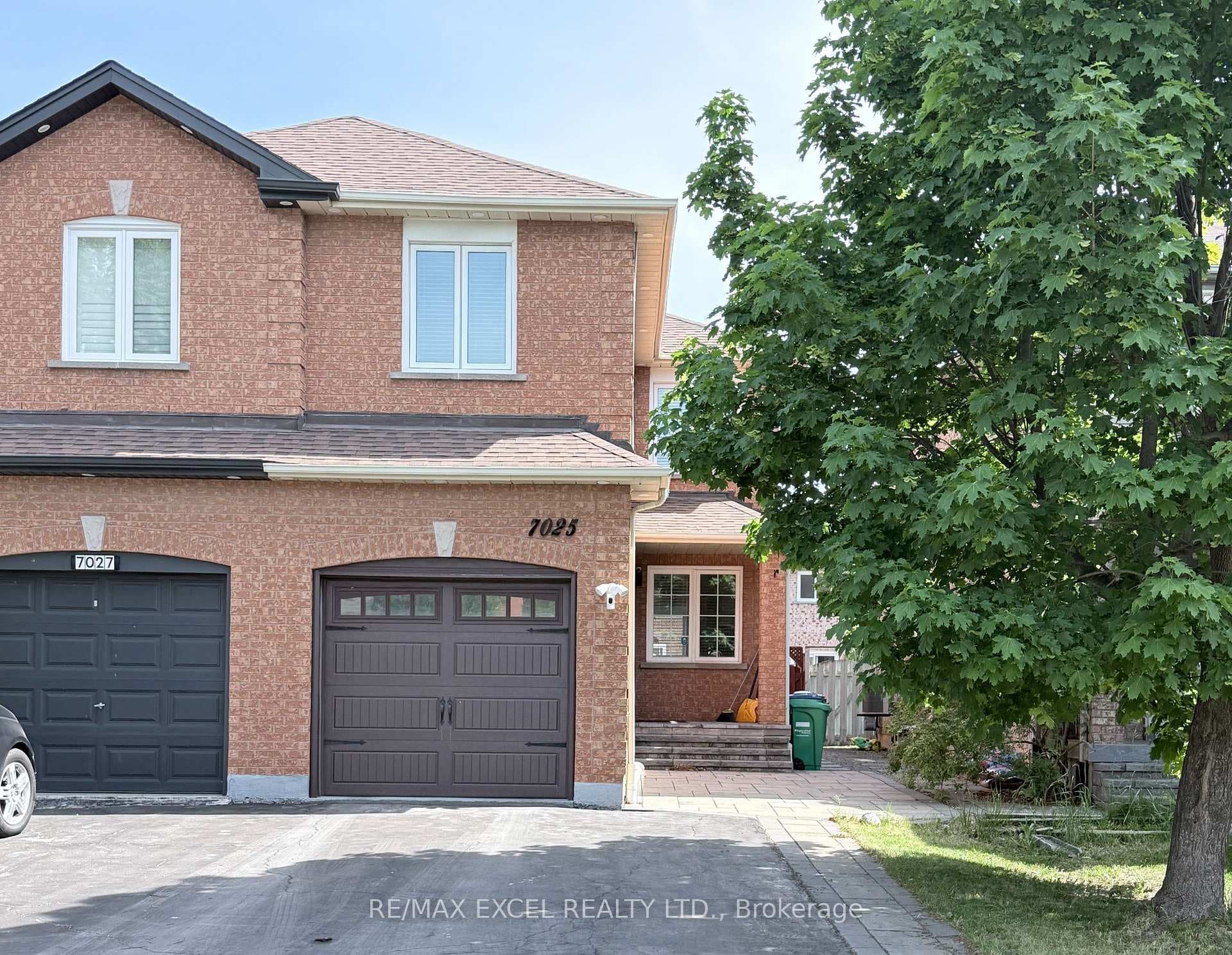 7025 Dunrobin Way, Mississauga, ON L5N 6Y4 - Photo 1