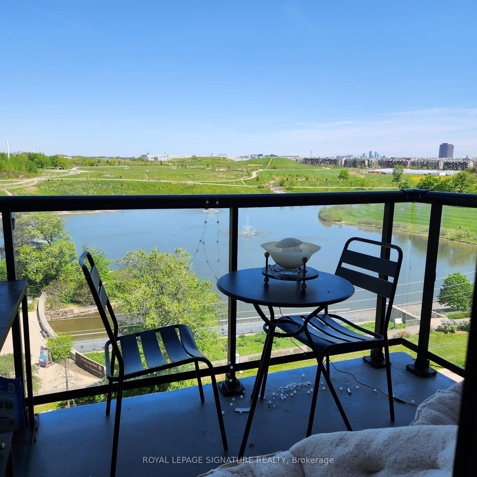 3100 Keele Street Unit 910, Downsview / Black Creek, ON M3M 0E1 - Photo 1