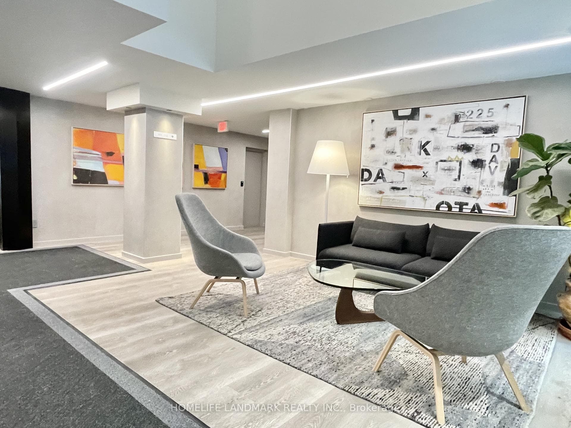 225 Davenport Road Unit 202, Annex / Yorkville / Summerhill, ON M5R 3R2 - Photo 1