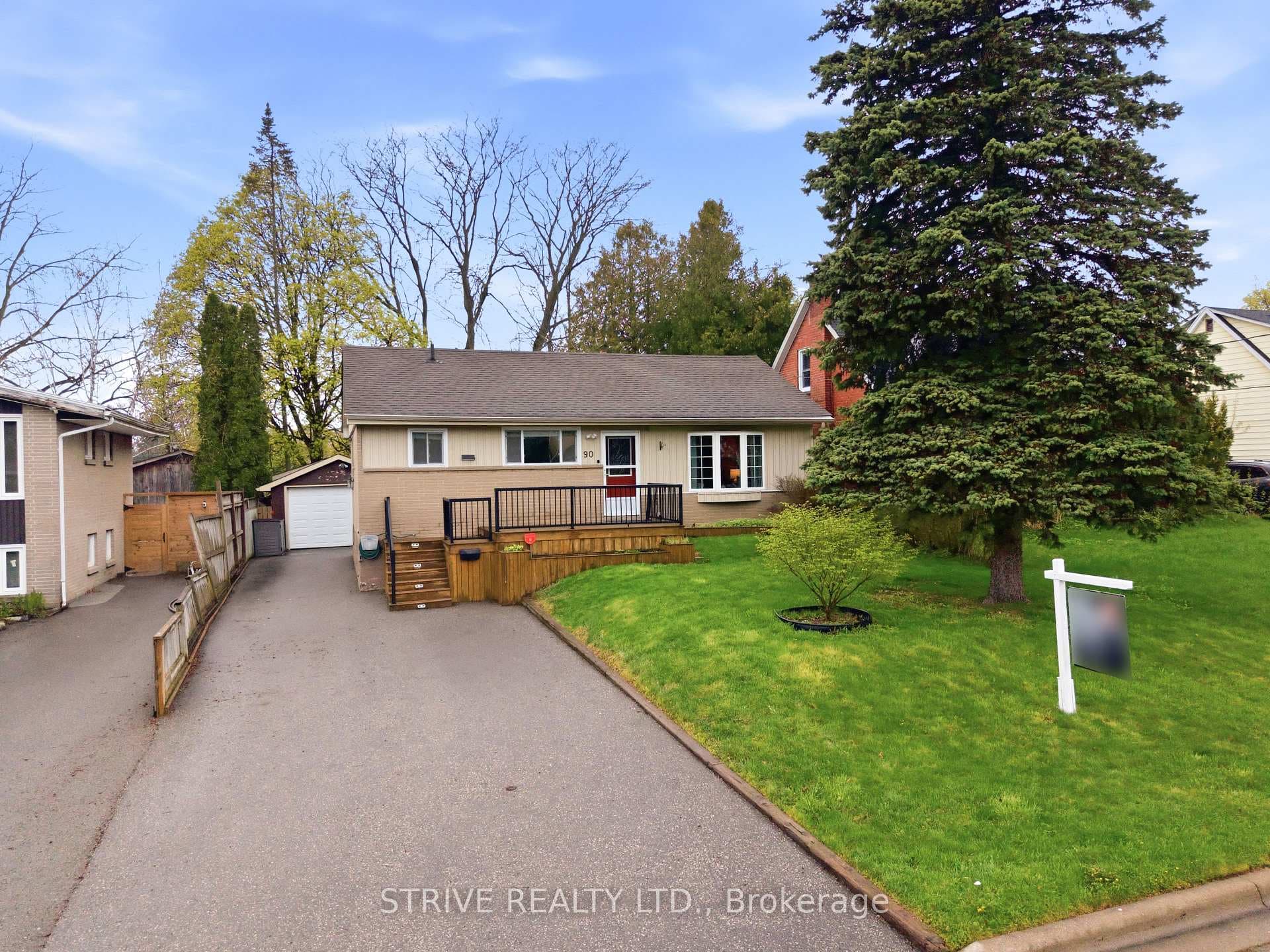 90 Southwood Street, Oshawa