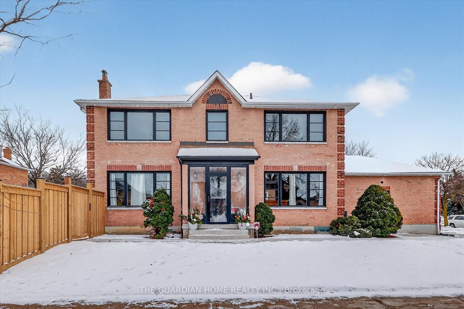 1 Arisaig Drive, Vaughan, ON L6A 1V6 - Photo 1