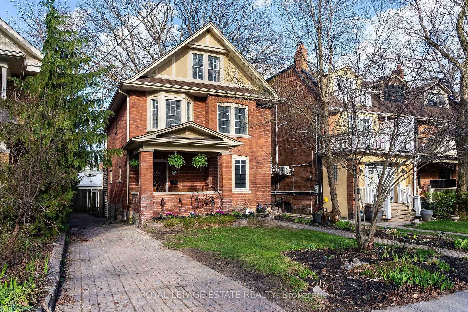 289 Beech Avenue, The Beaches / Upper Beaches, ON M4E 3J1 - Photo 1