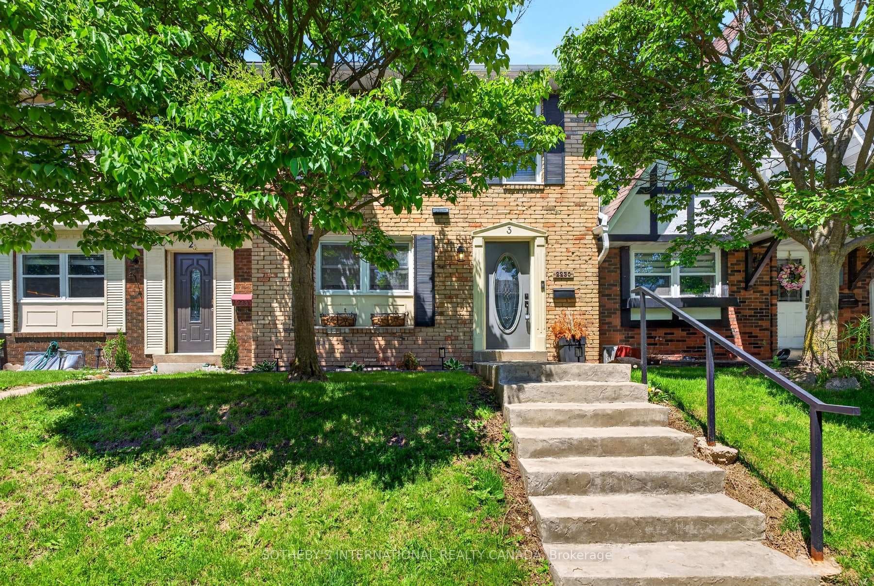 2230 Upper Middle Road Unit 3, Burlington