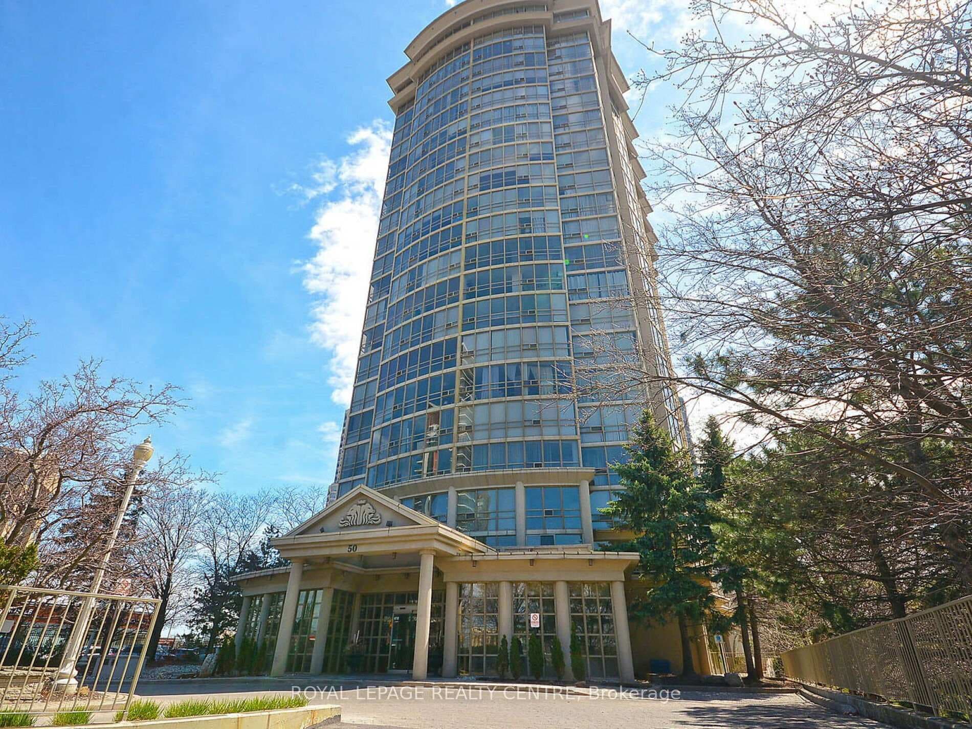 50 Eglinton Avenue Unit 601, Mississauga