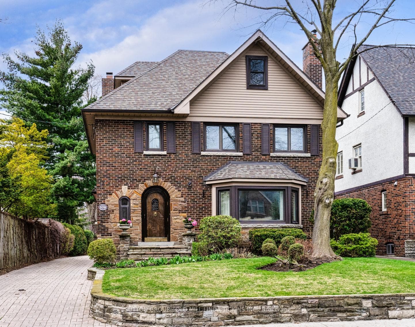 370 Prince Edward Drive, Etobicoke (Islington / Rexdale), ON M8X 2L7 - Photo 1