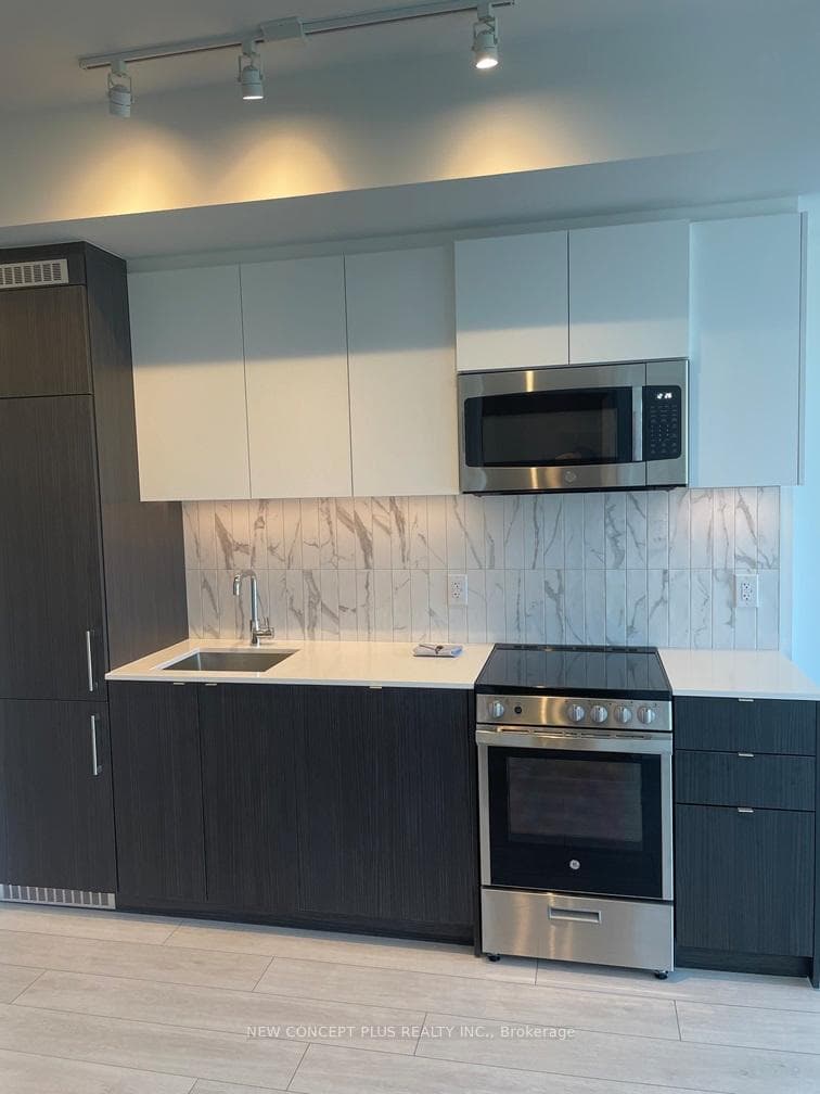 500 Dupont Street Unit 411, Annex / Yorkville / Summerhill, ON M6G 0B8 - Photo 1