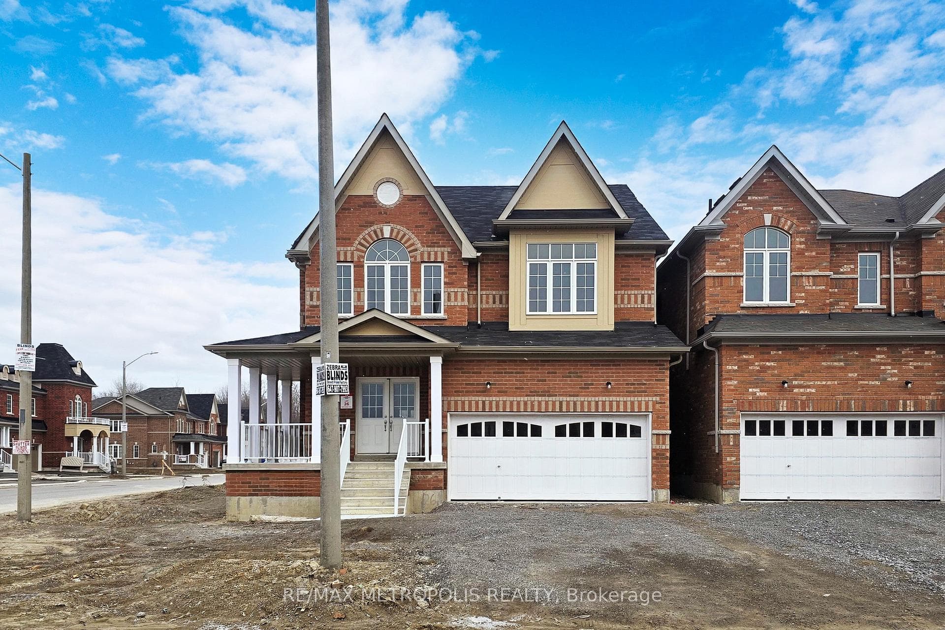 1215 Drinkle Crescent, Oshawa