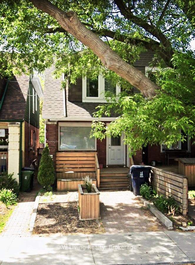 928 Broadview Avenue, Danforth / East York, ON M4K 2R1 - Photo 1