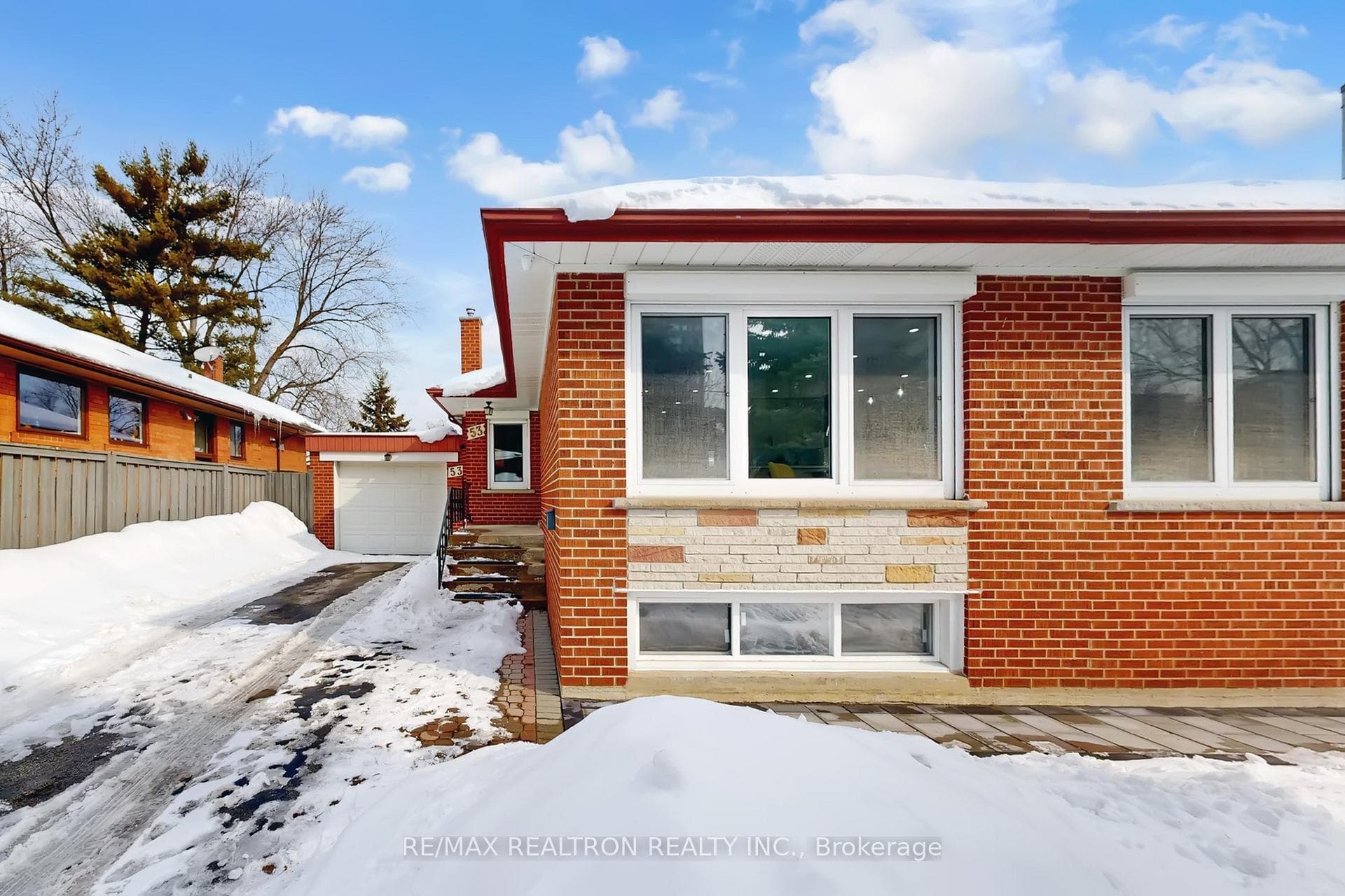 53 Fairglen Avenue, Scarborough Village / Eglinton East, ON M1T 1G8 - Photo 1