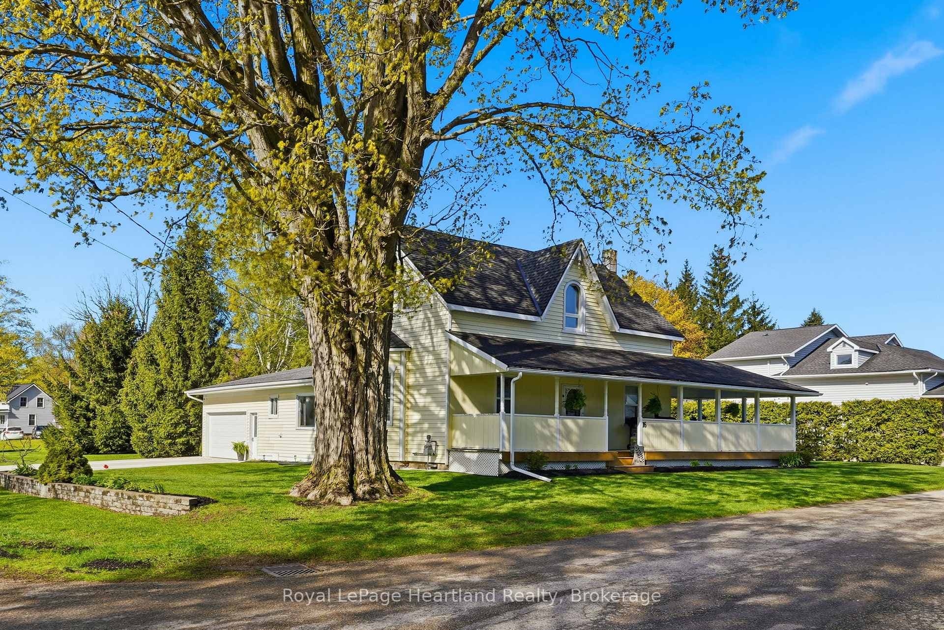 16 King Street, Huron East