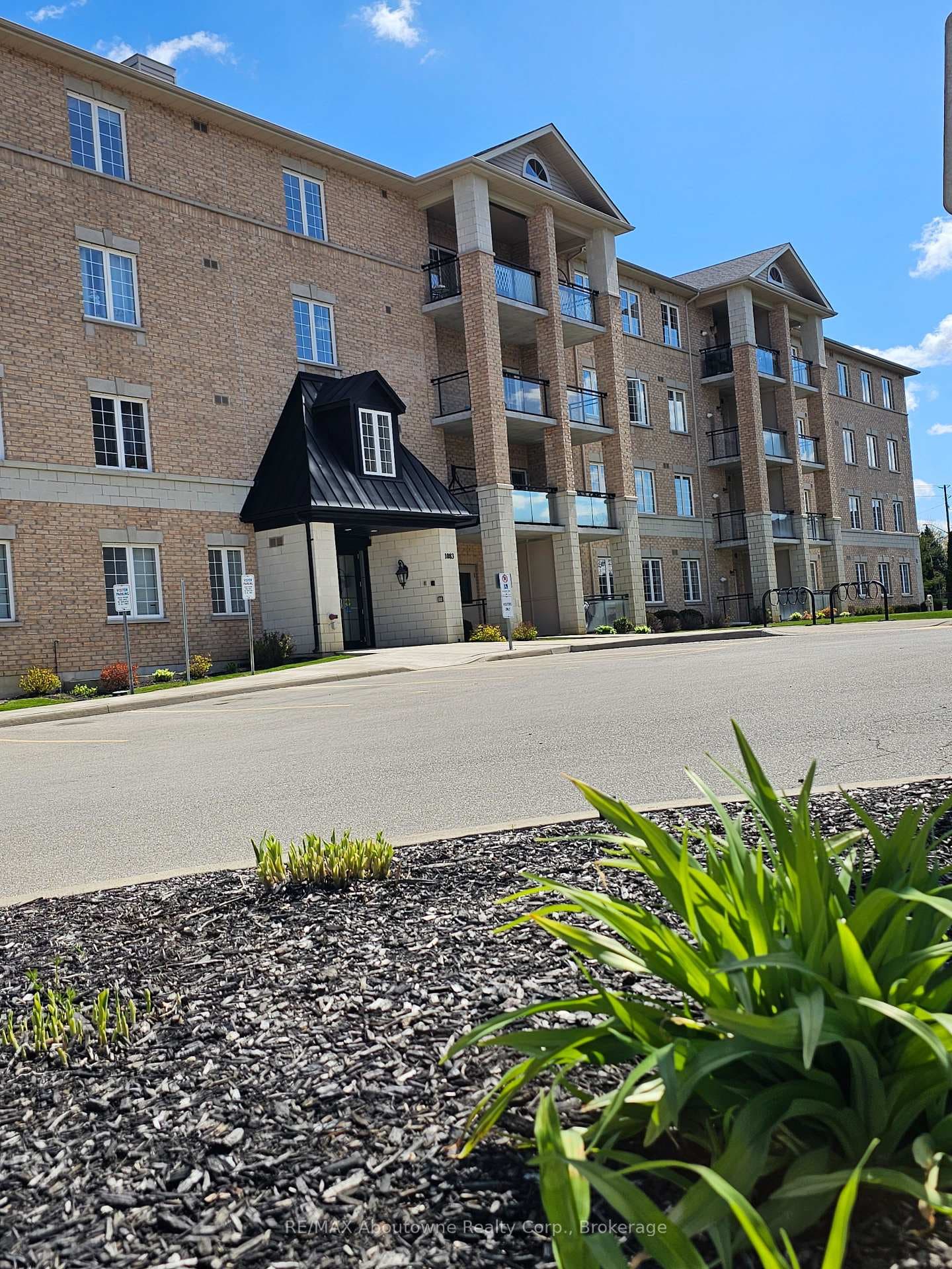1083 GORDON Street Unit 310, Guelph